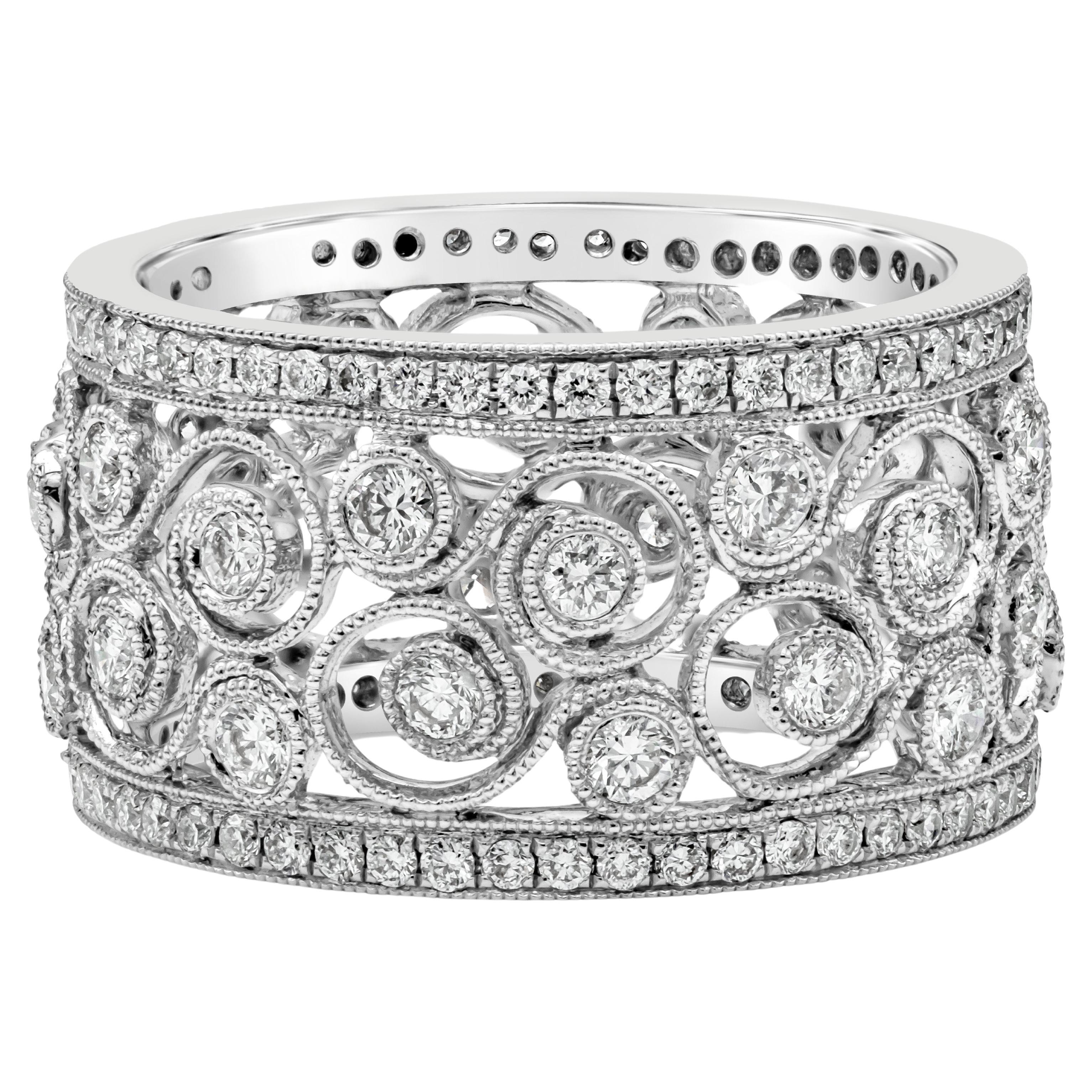 1.32 Carats Total Brilliant Round Cut Diamond Antique Style Wedding Band  For Sale