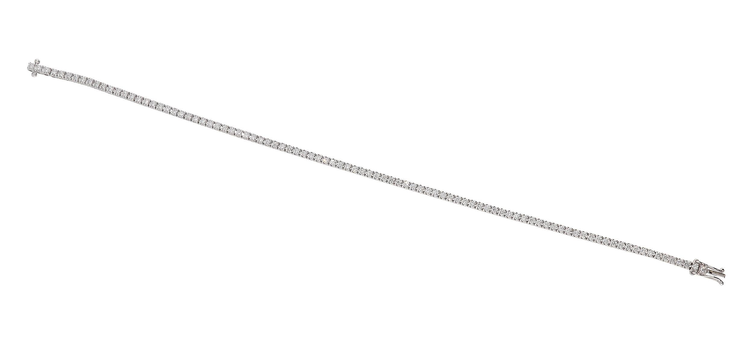 Tennis bracelet in 18kt white gold for a weight of 7,60 grams and white round brilliant diamonds color G clarity VS for 1,32 carats. The length is 18 centimeters and the width is 2.10 millimeters. Double safety eight on sides completes the