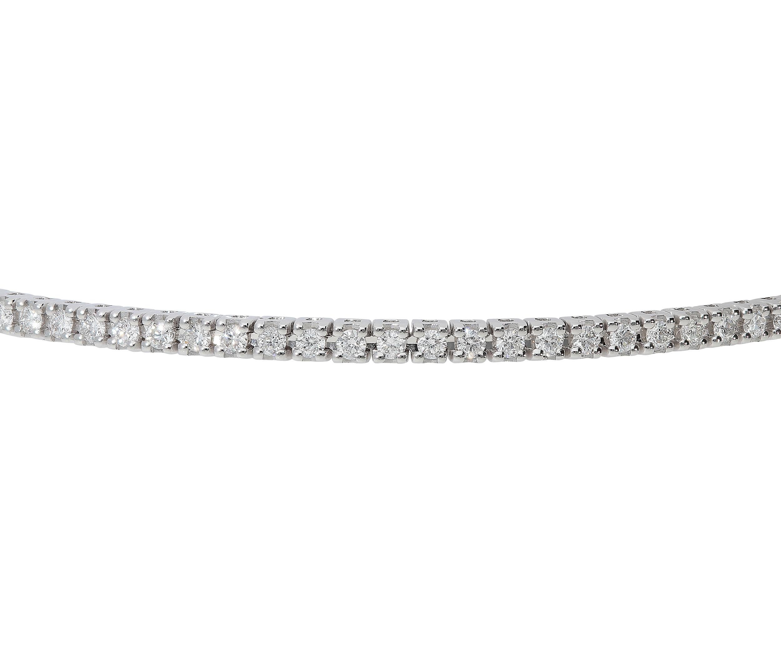 Contemporary 1.32 Carat White GVS Diamonds 18 Karat White Gold Tennis Bracelet For Sale