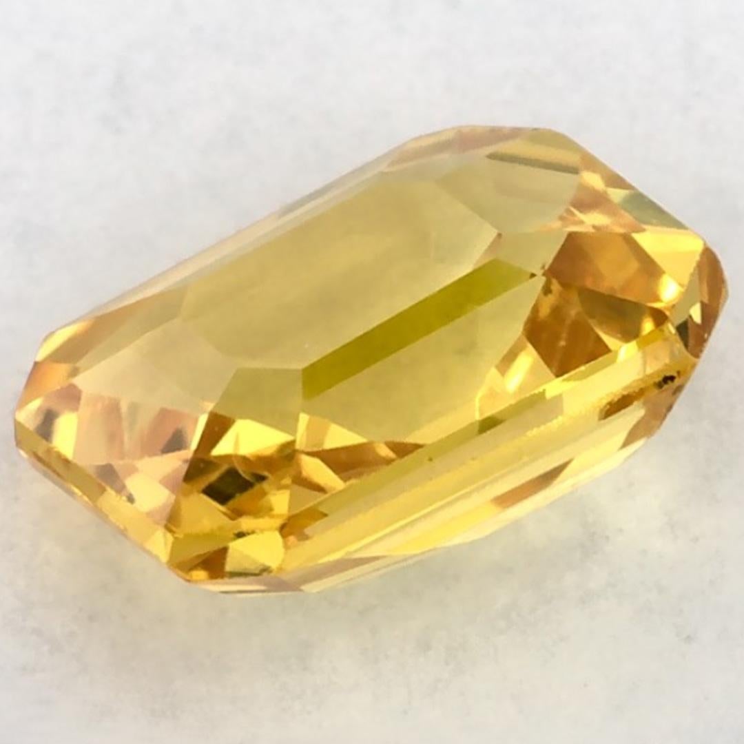 1.32 Ct Yellow Sapphire Octagon Loose Gemstone (pierre précieuse en vrac) en vente 2