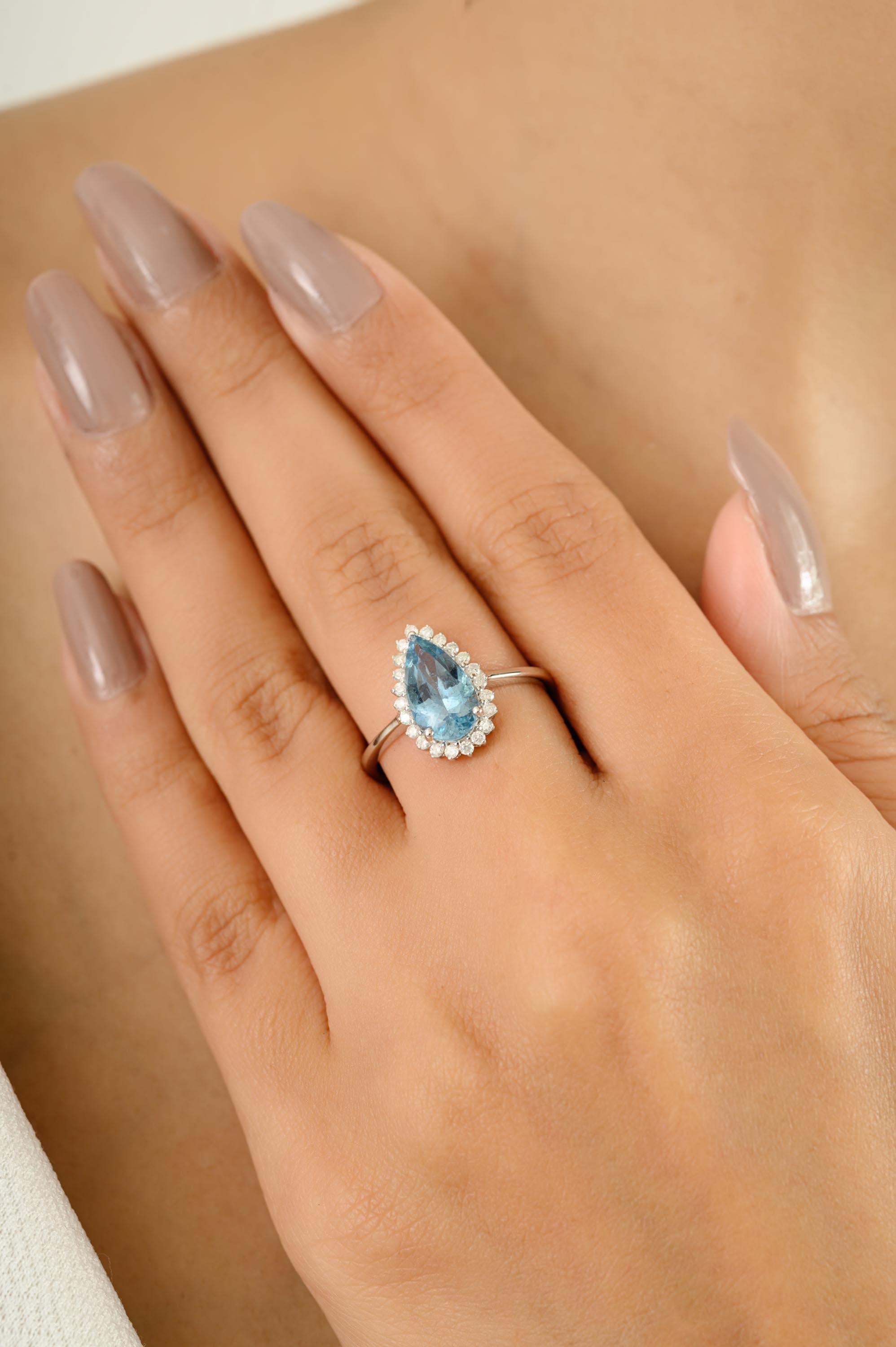 En venta: Anillo de compromiso con halo de diamantes y aguamarina en forma de pera de 1,32 quilates en oro blanco de 14k  2
