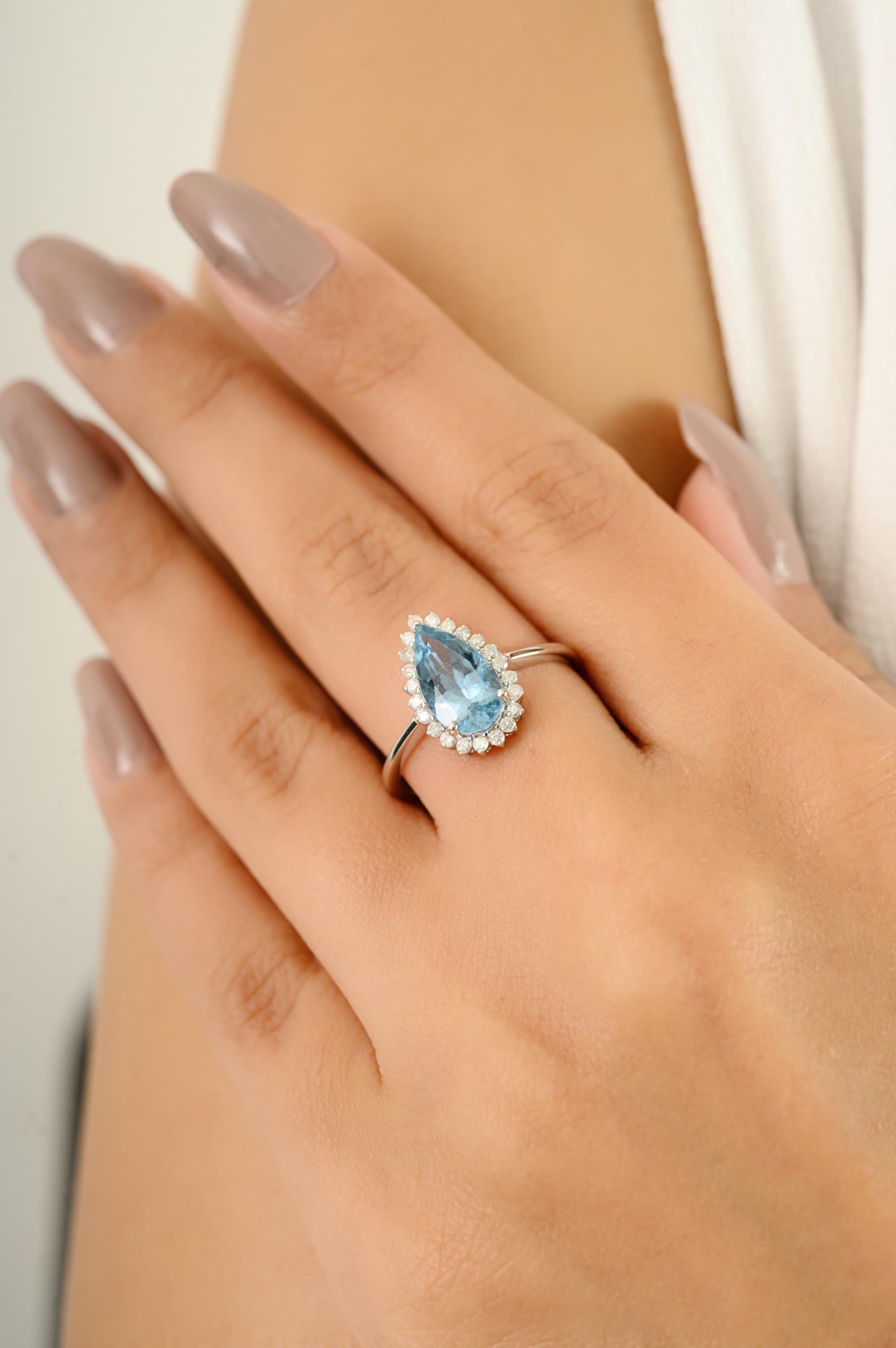 En venta: Anillo de compromiso con halo de diamantes y aguamarina en forma de pera de 1,32 quilates en oro blanco de 14k  8