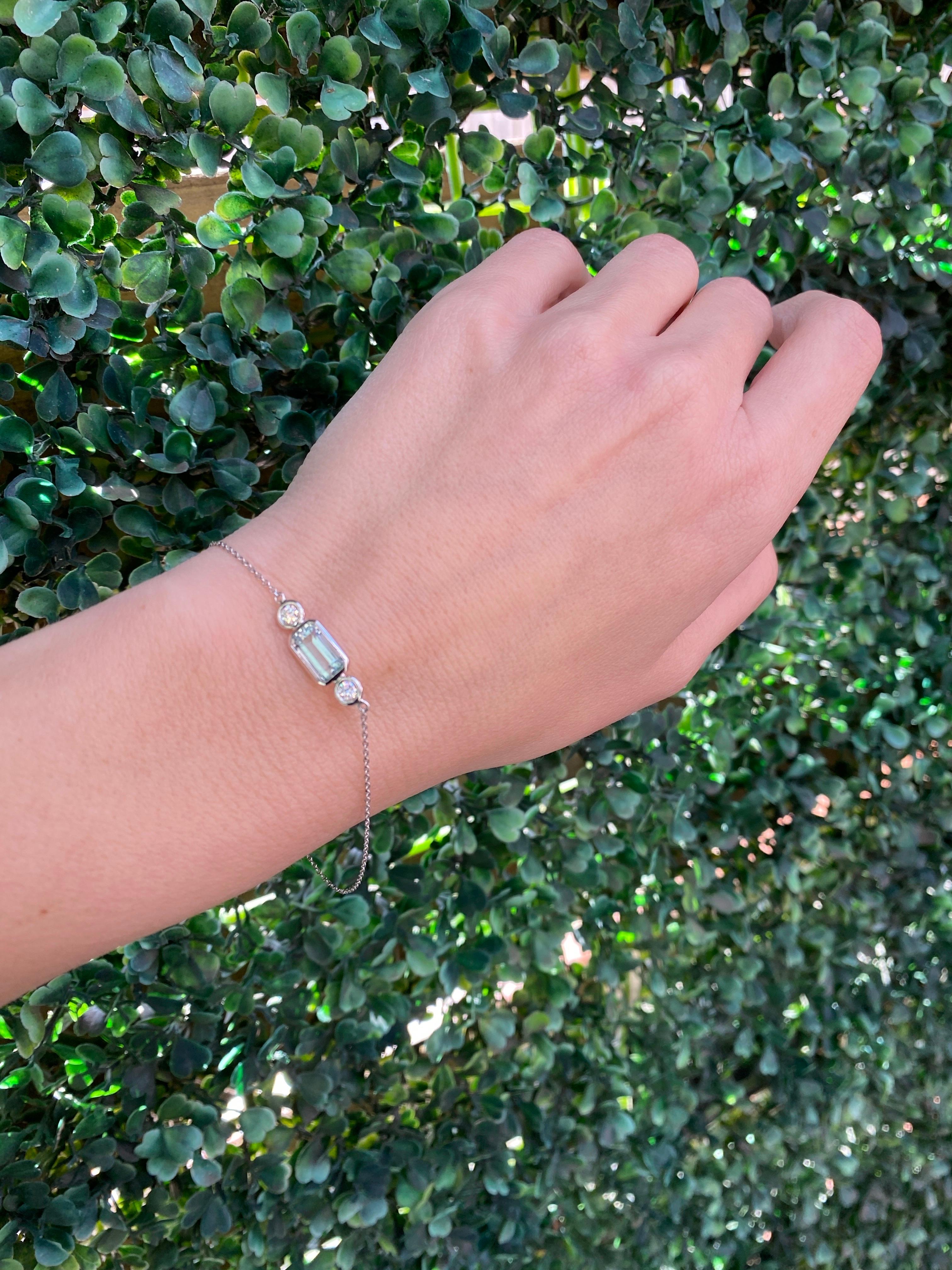 1.32 Emerald Cut Bezel Set Aquamarine and Diamond Bracelet For Sale 4