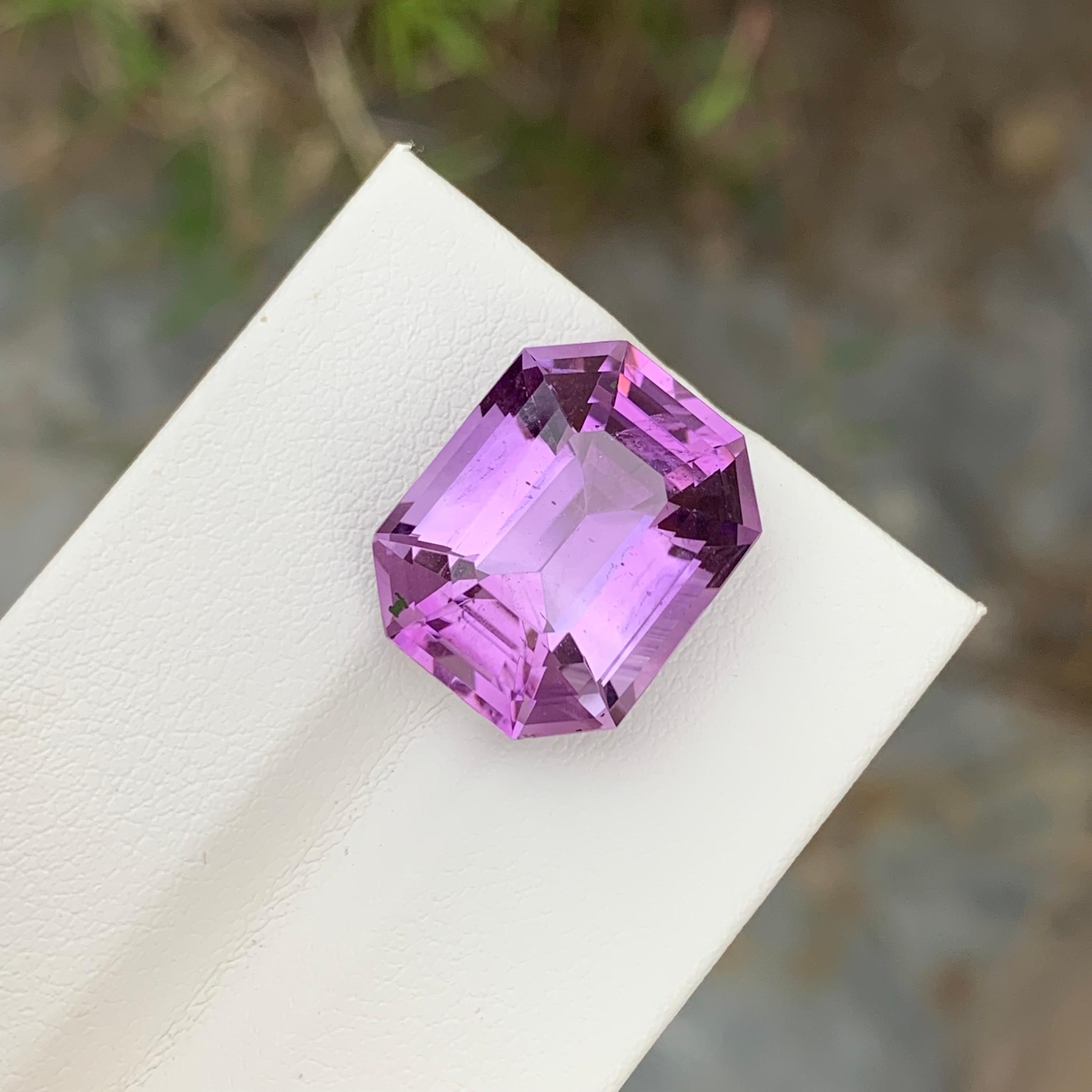 13.20 Carat Natural Loose Amethyst February Birthstone Gem For Necklace  For Sale 4