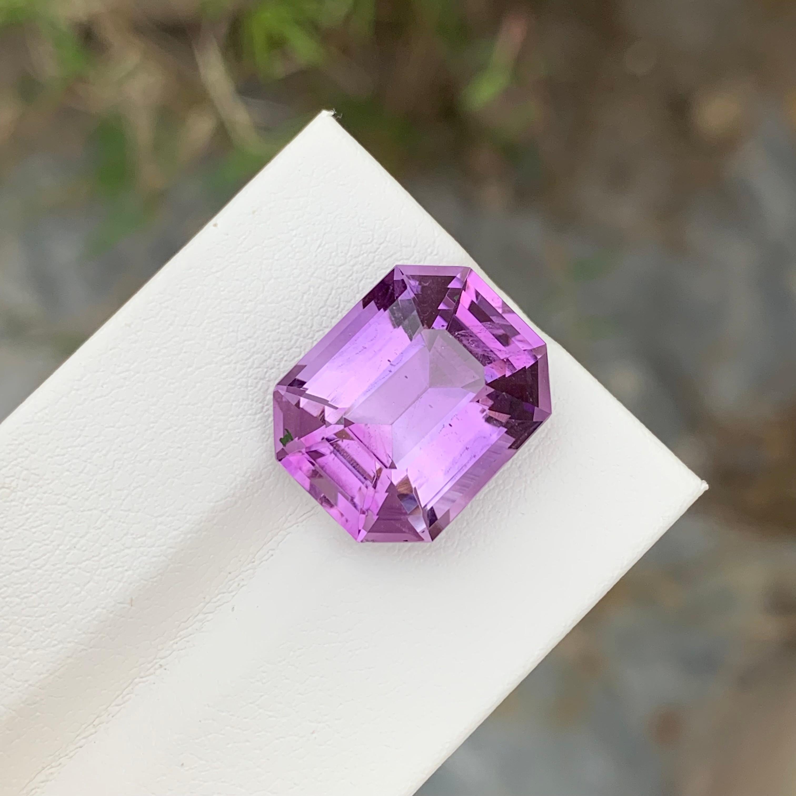 Women's or Men's 13.20 Carat Natural Loose Amethyst February Birthstone Gem For Necklace For Sale