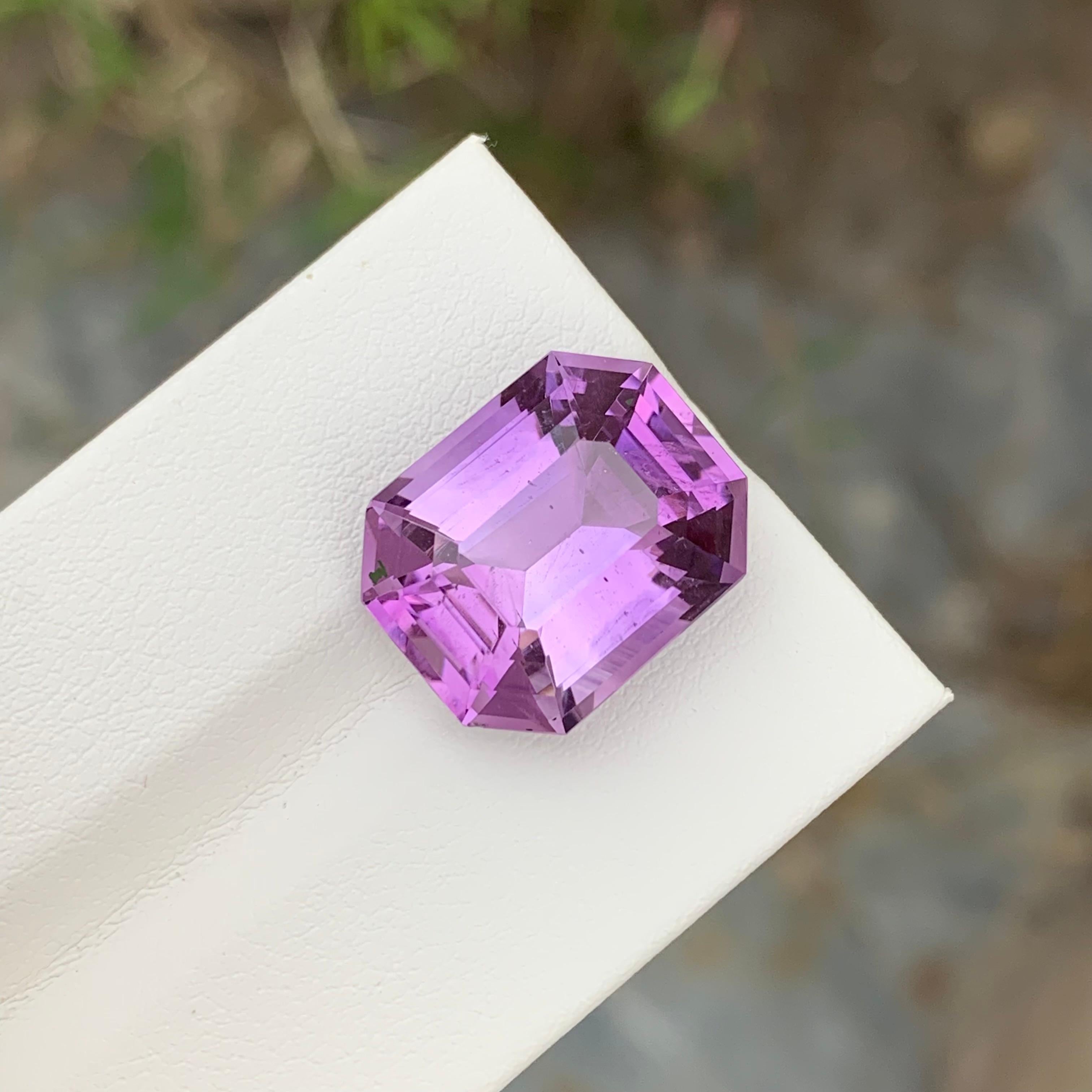 13.20 Carat Natural Loose Amethyst February Birthstone Gem For Necklace  For Sale 1
