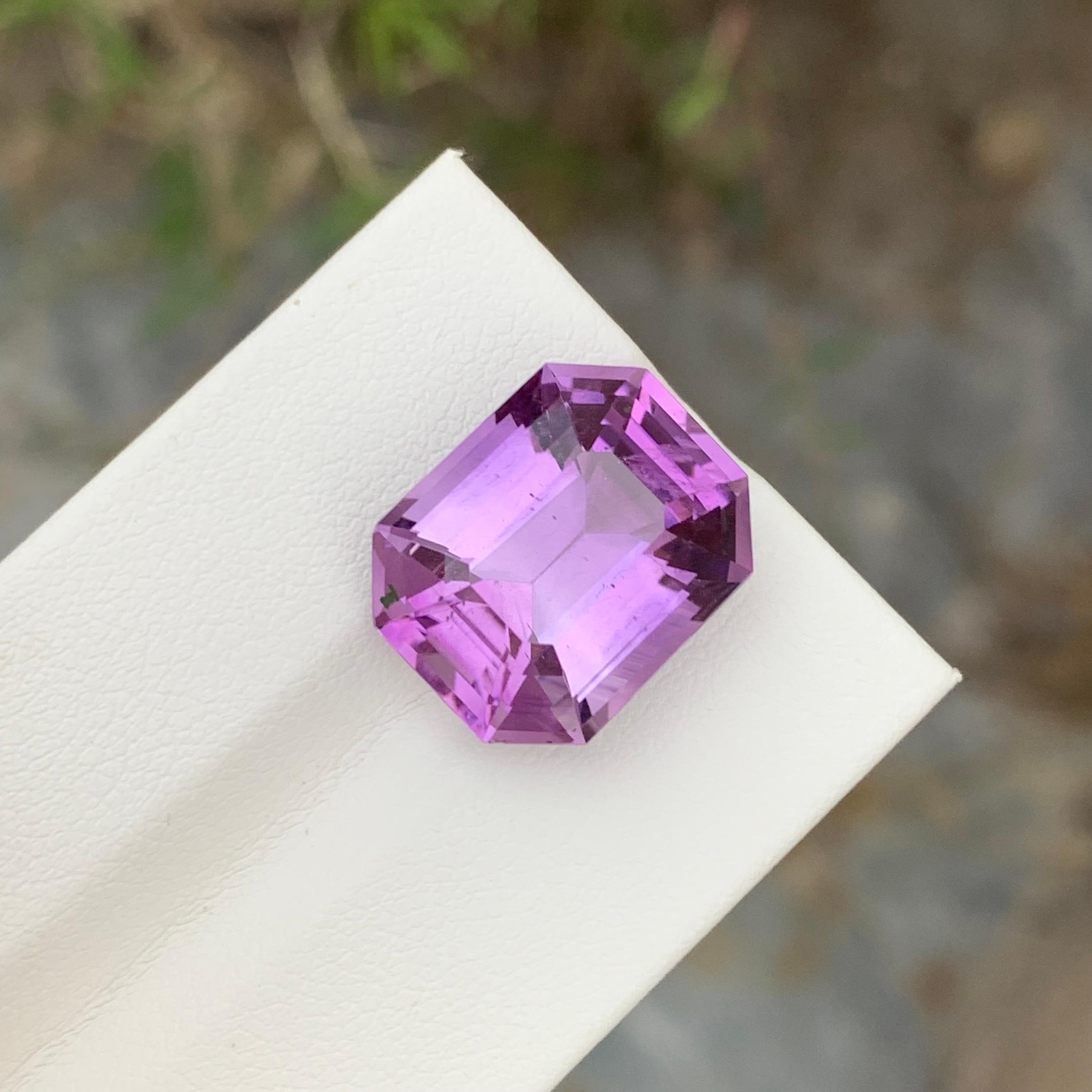 13.20 Carat Natural Loose Amethyst February Birthstone Gem For Necklace  For Sale 2