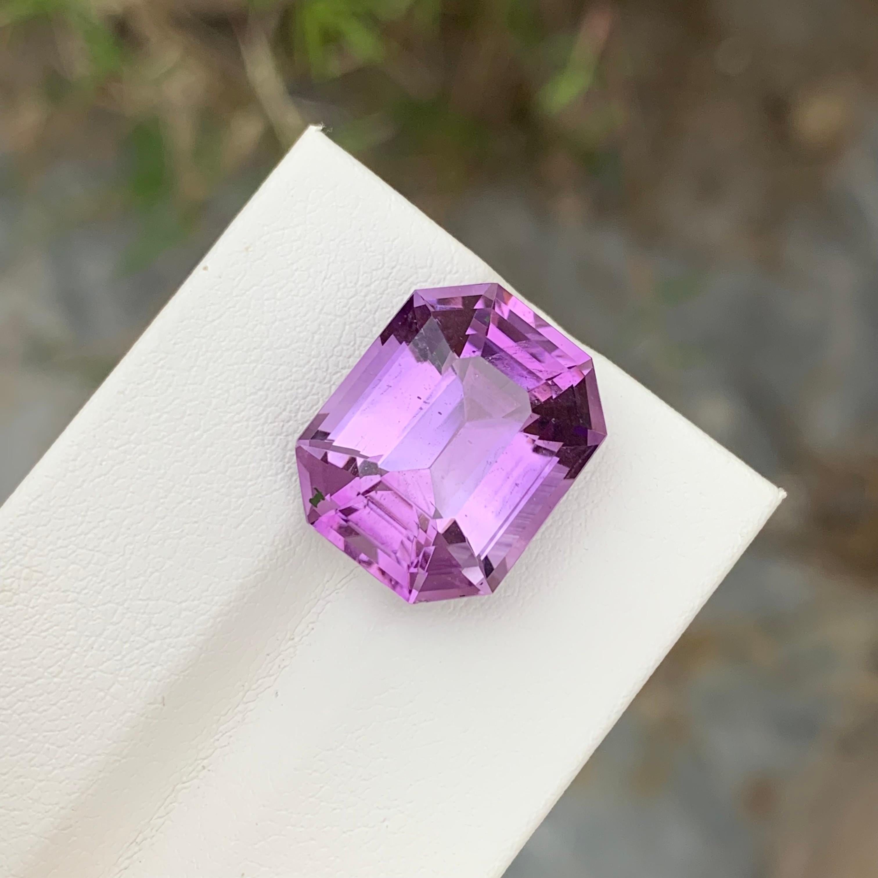 13.20 Carat Natural Loose Amethyst February Birthstone Gem For Necklace  For Sale 3
