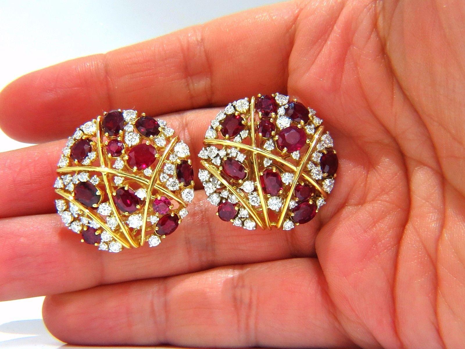 Mod Deco Circular Cluster & Stripe

Ruby Diamonds Larger cocktail cluster clips

10.00ct. Natural Red Rubies.

Rubies: Ovals & Rounds, Full Cuts.

Transparent, clean clarity & even red tone.

3.20cts of round diamonds: 

G-color, Vs-2