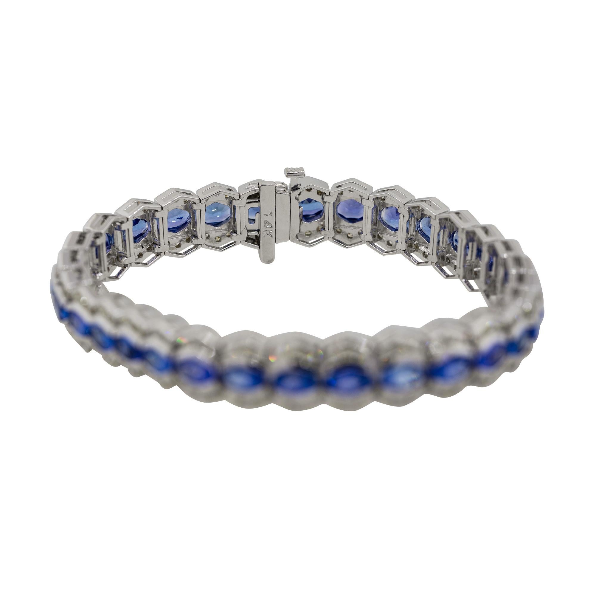 13.20 Carat Tanzanite Link Bracelet with Diamonds 14 Karat in Stock In New Condition For Sale In Boca Raton, FL