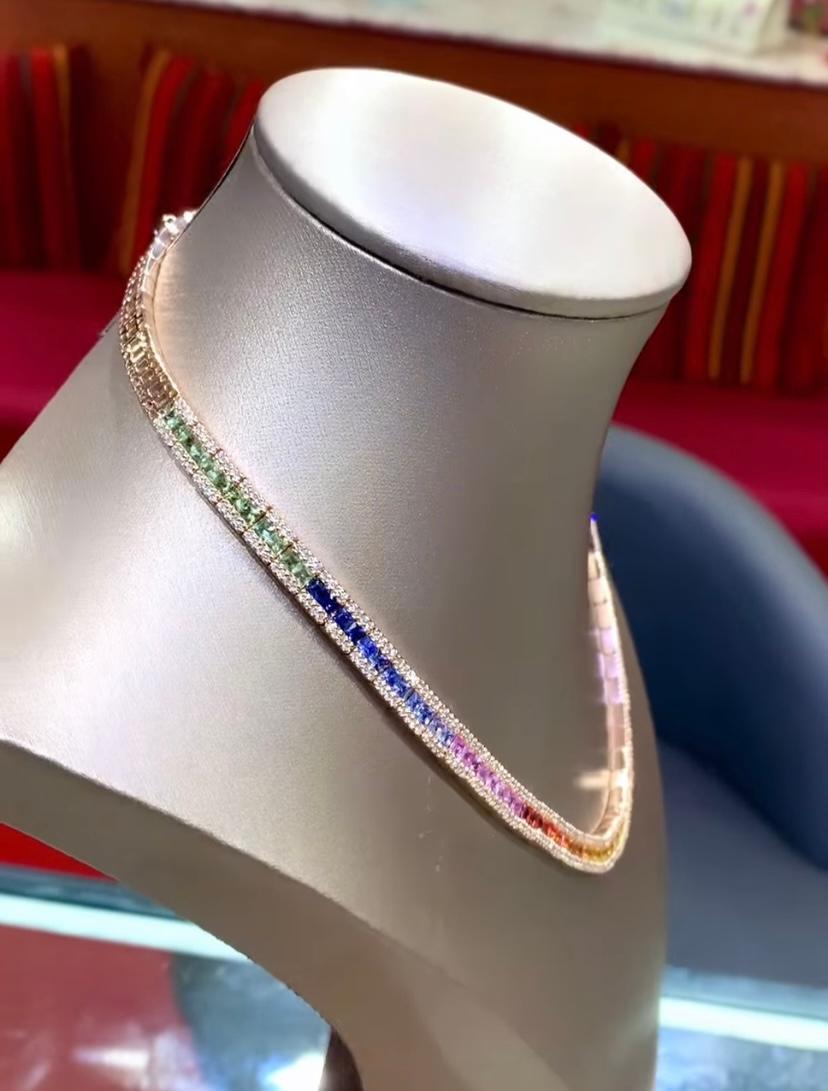 Women's or Men's 13.20 Carats Ceylon Sapphires  4.00 Ct Diamonds 18K Gold Necklace For Sale