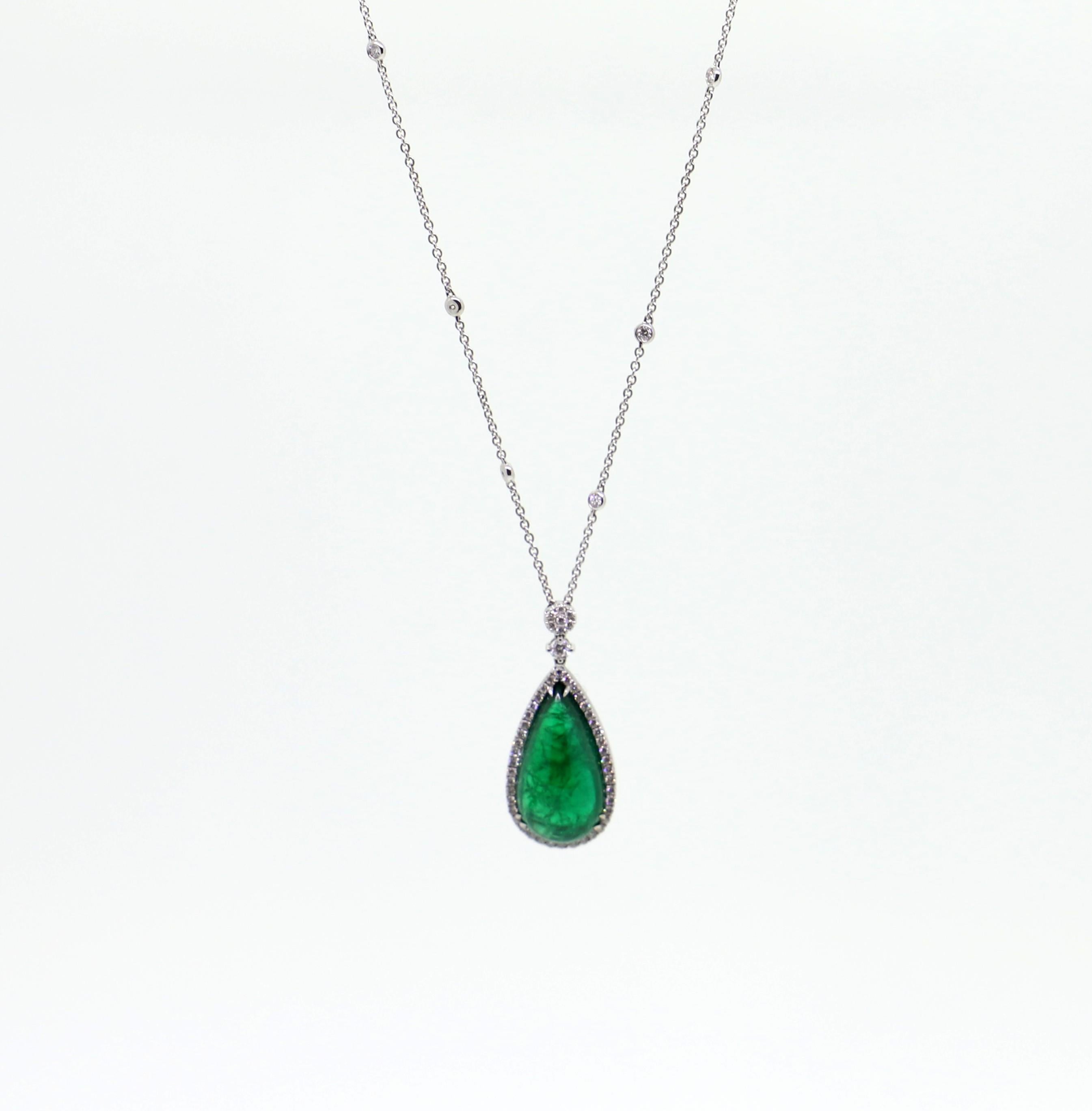 13.28 Carat Emerald Cabouchon with White Diamonds Pendant Necklace For Sale 2