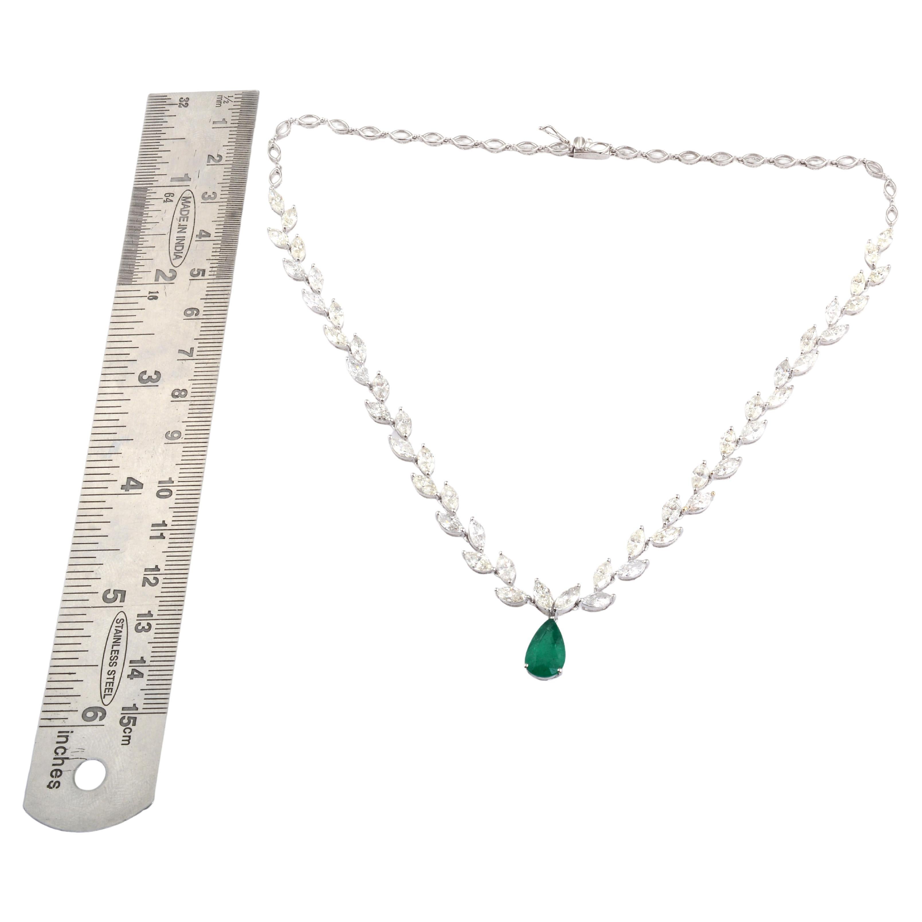 Women's 13.2Ct Diamond 2.9Ct Zambian Emerald 14 Karat White Gold Drop Necklace For Sale