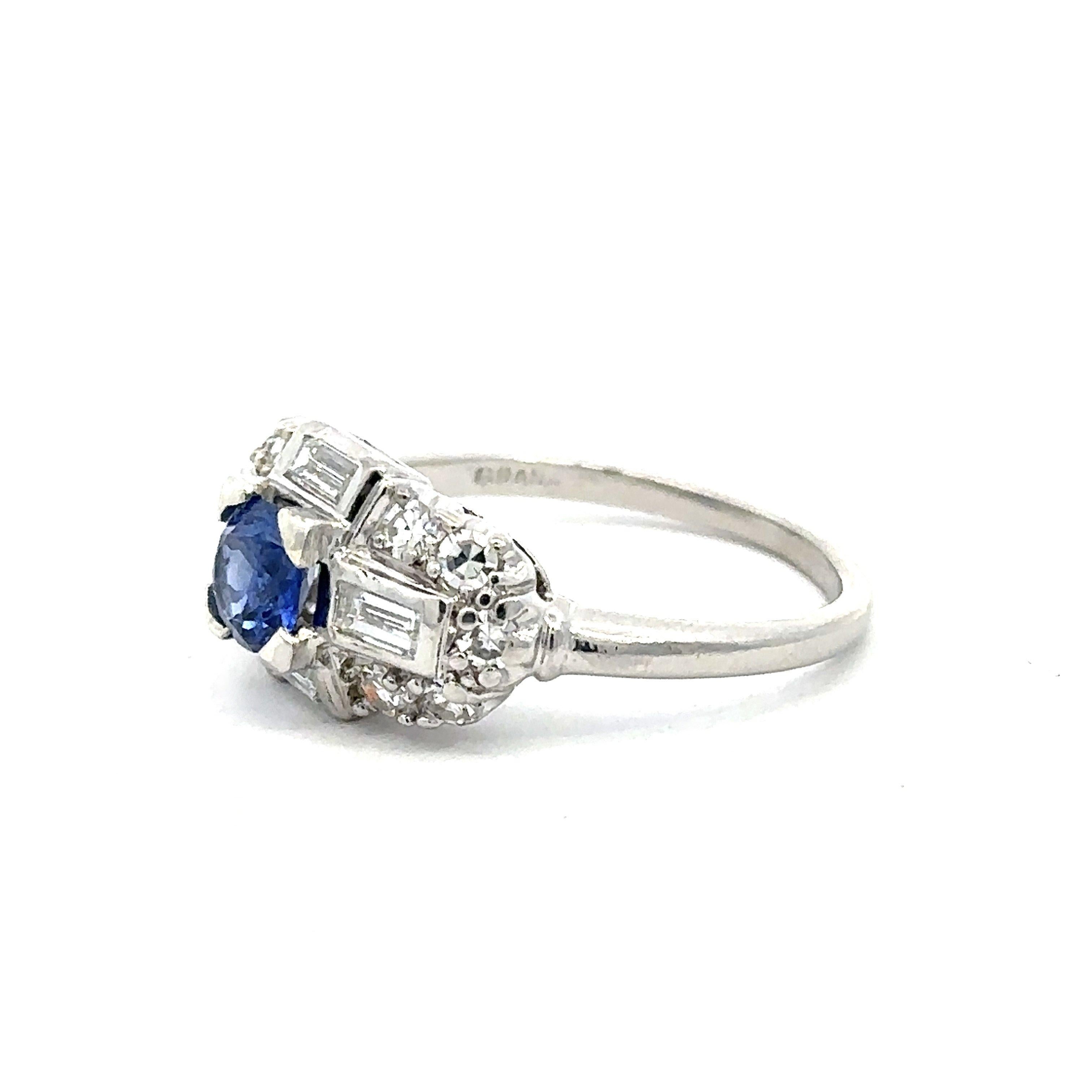 Women's or Men's 1.32CT Diamond & Sapphire Platinum Art Deco Vintage Ring For Sale