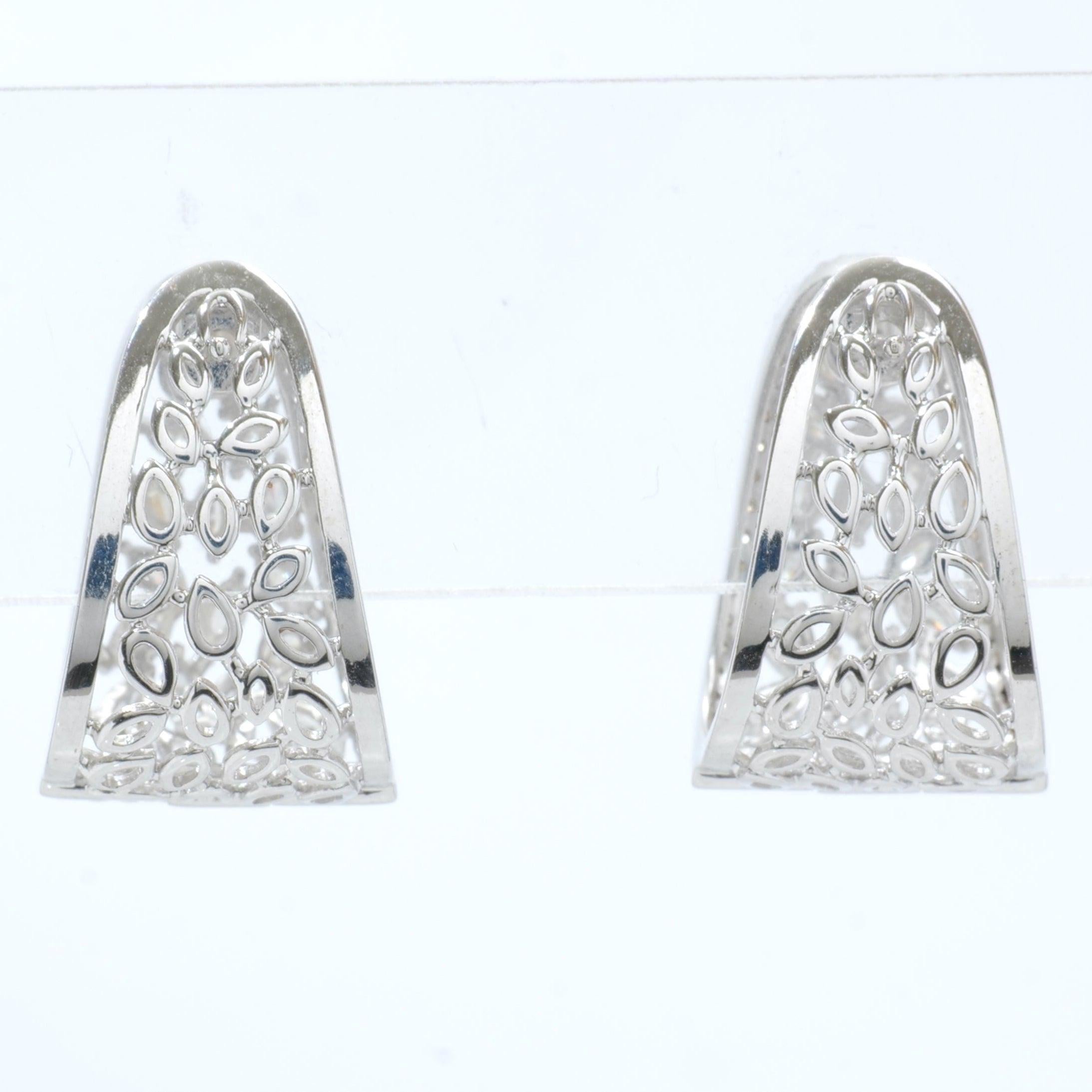 Women's 1.32ct Floral Earrings With Fancy Natural Diamonds in 14k Solid Gold (Certified) For Sale