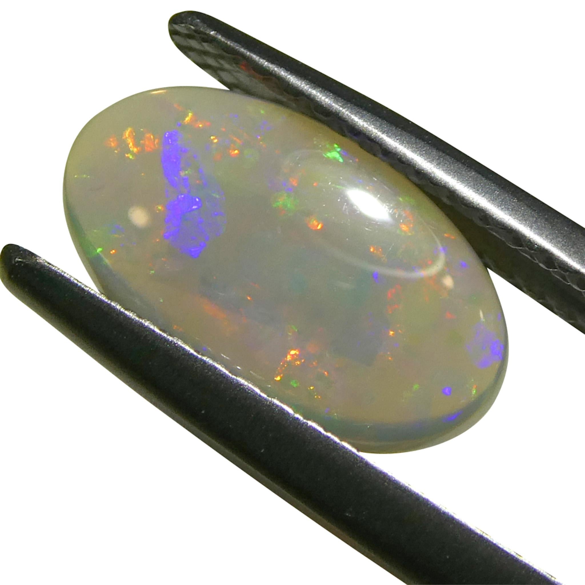 1.32 Karat ovaler weißer Opal mit Cabochonschliff aus Australien (Ovalschliff) im Angebot