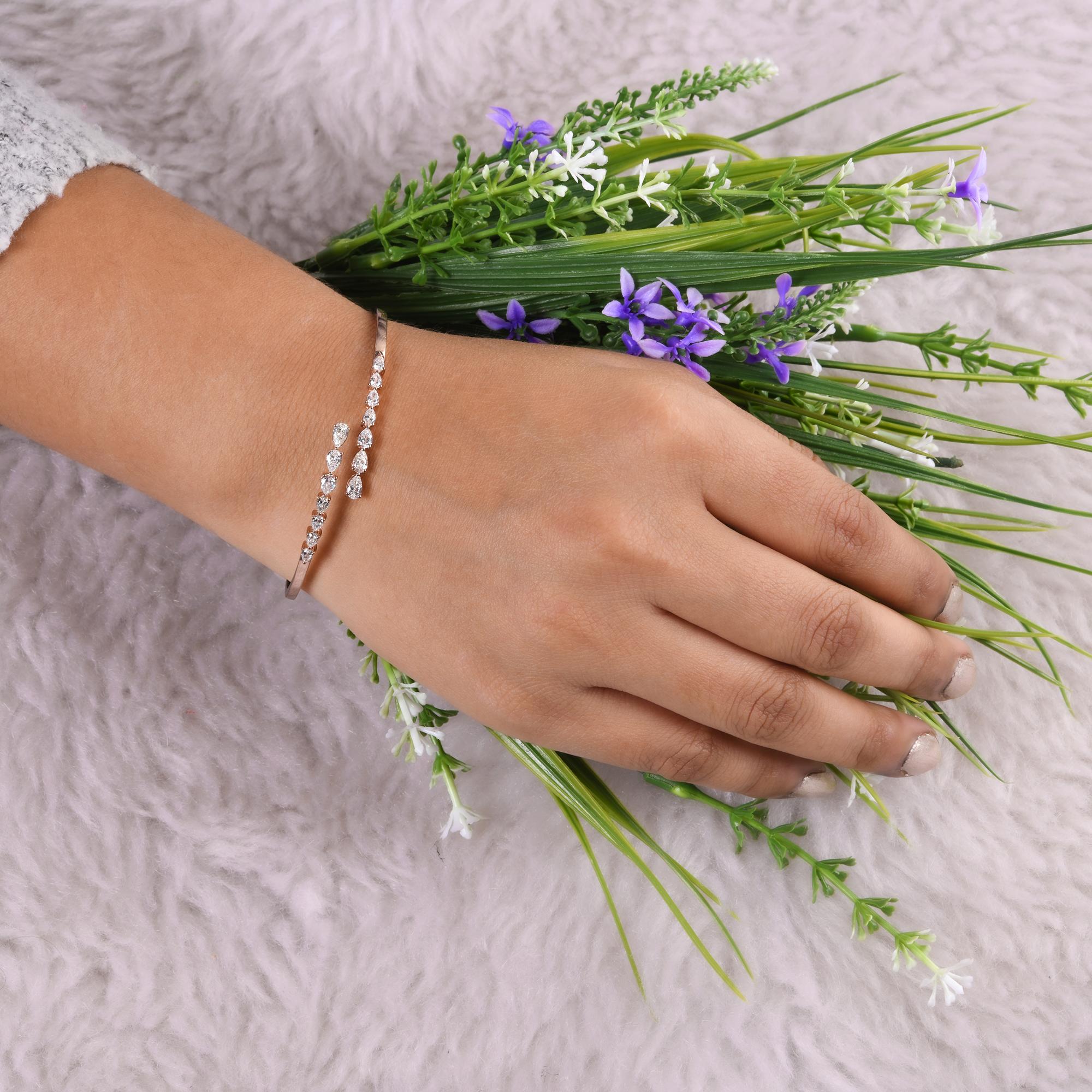 1.32Ct SI/H natürlicher Diamant offener Crossover Manschettenarmband für Frau 18k Weißgold im Angebot 2