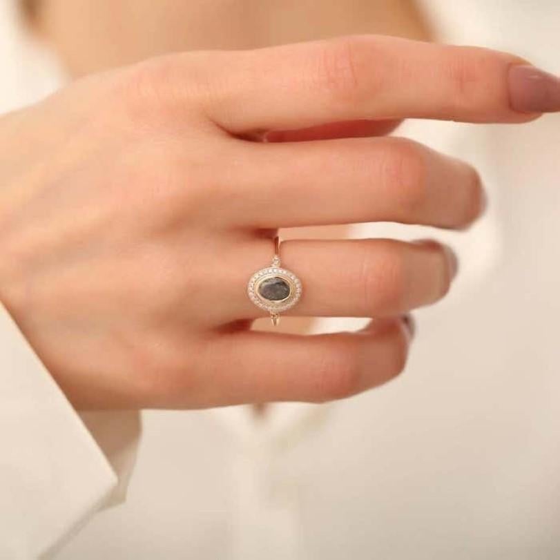 1.32ct Vintage Salt And Pepper Diamond Ring In New Condition For Sale In Fatih, 34