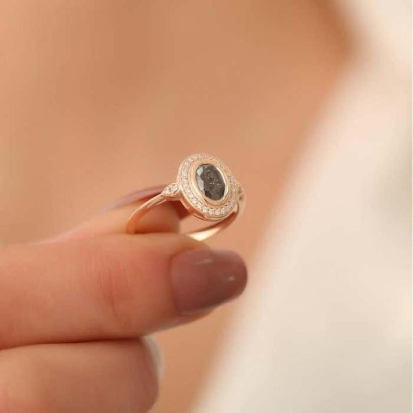 Women's 1.32ct Vintage Salt And Pepper Diamond Ring For Sale