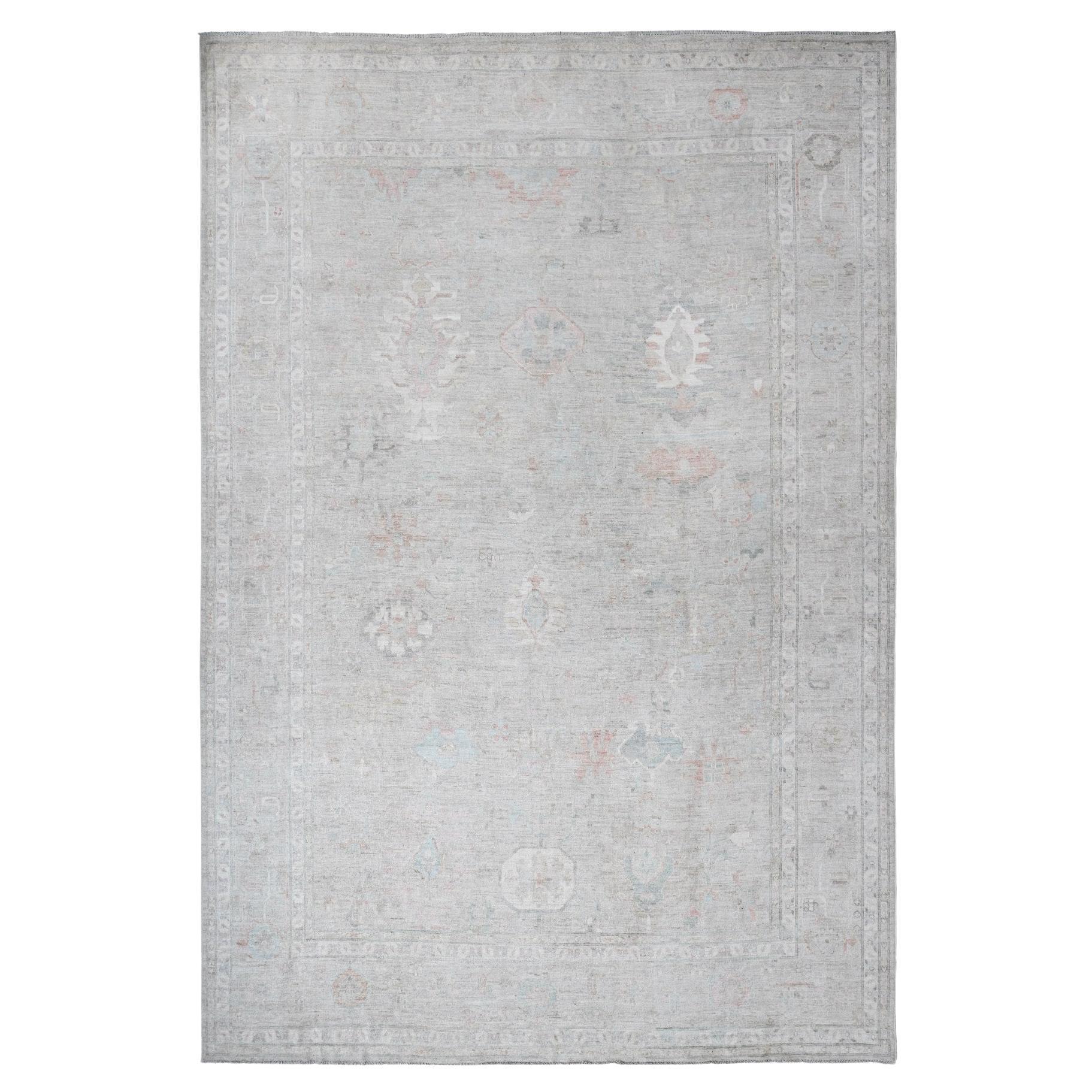 13
2 "x17
7" Gletschergrau Wolle Angora Oushak Handgeknüpft Übergroßer Orientteppich im Angebot