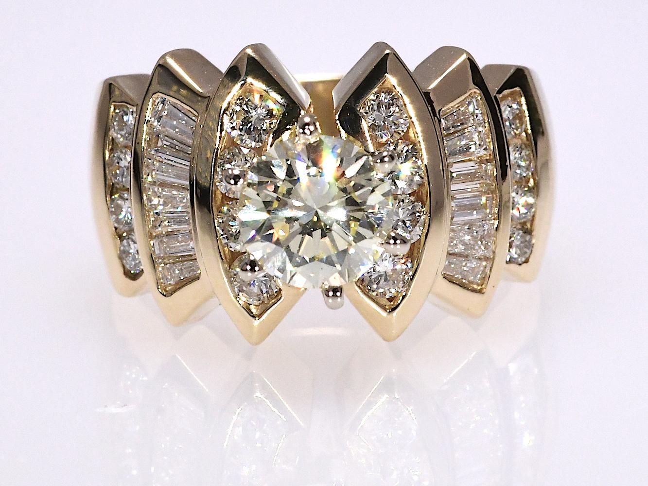 1.33 Carat Center 2.37 TCW Natural Diamond Ring in Yellow Gold 14K 

Stones: Natural Diamond    Center: 1.33 Carat  Cut: Round   Color: OP   Clarity: SI1    TCW:  2.37   Cut: Round, Baguette  
Metal: Yellow Gold 
Purity: 14K 
Style: Cluster Side