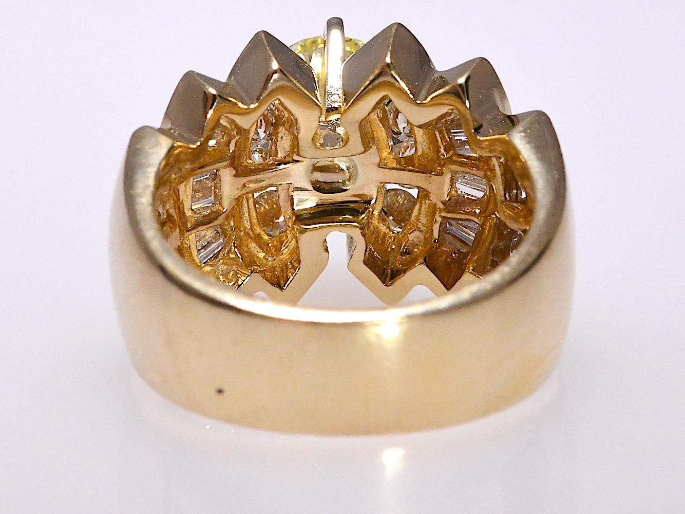 1.33 Carat Center 2.37 Carat Natural Diamond Ring in Yellow Gold 14 Karat 2