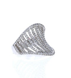 Anillo de cóctel de oro blanco de 14 quilates con un diamante natural de 1,33 quilates
