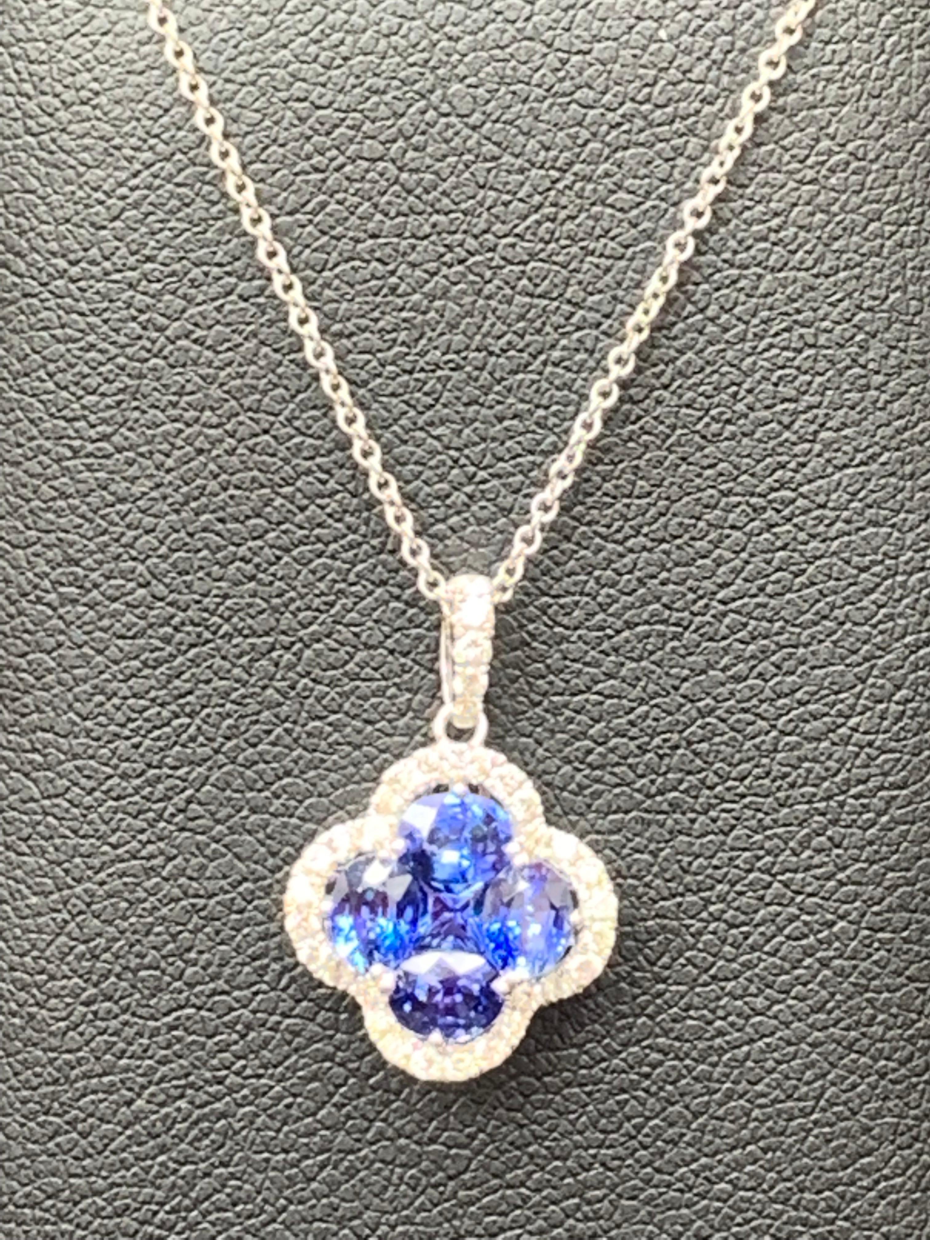 1.33 Carat Oval Cut Blue Sapphire and Diamond Pendant Necklace in 18K White Gold For Sale 1