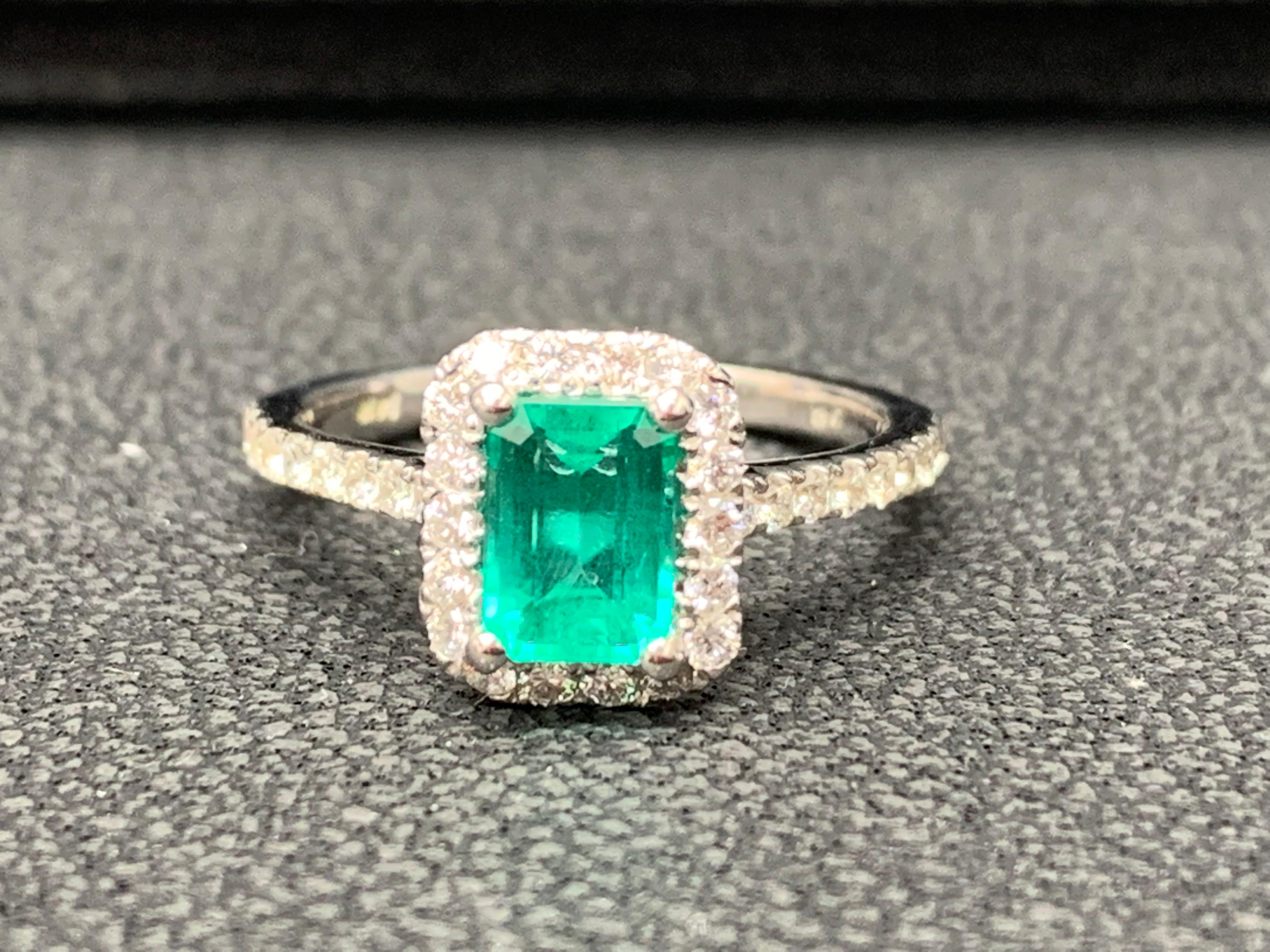Anello di fidanzamento con rubino e diamanti taglio ovale da 1,33 carati in oro bianco 18 carati in vendita 4