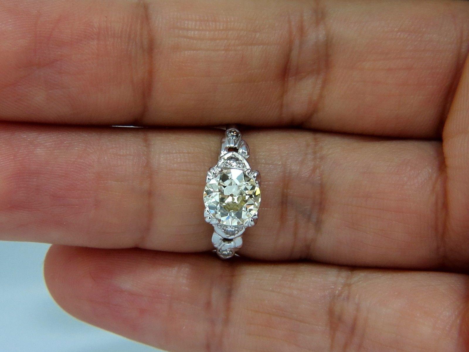 1.33 Carat Vintage Class Old Mine Cut Natural Diamond Engagement Ring Platinum For Sale 5