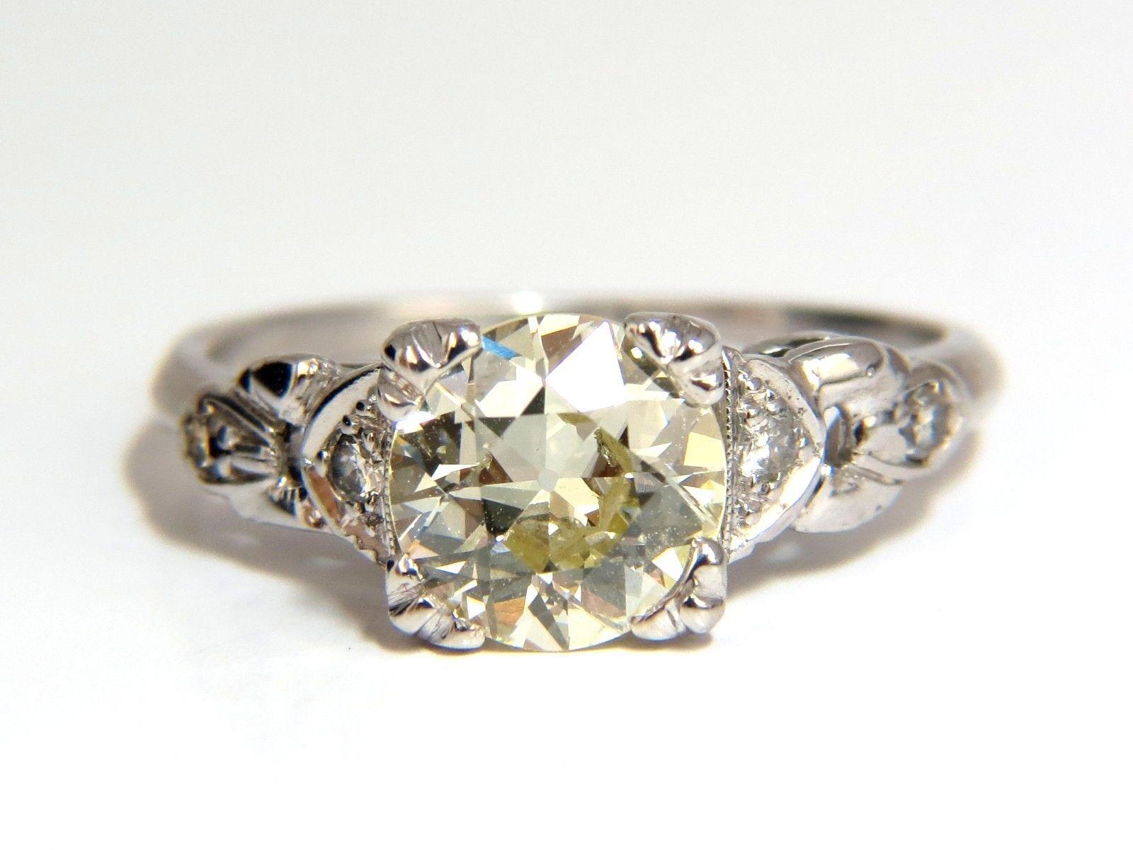 1.33 Carat Vintage Class Old Mine Cut Natural Diamond Engagement Ring Platinum For Sale 1