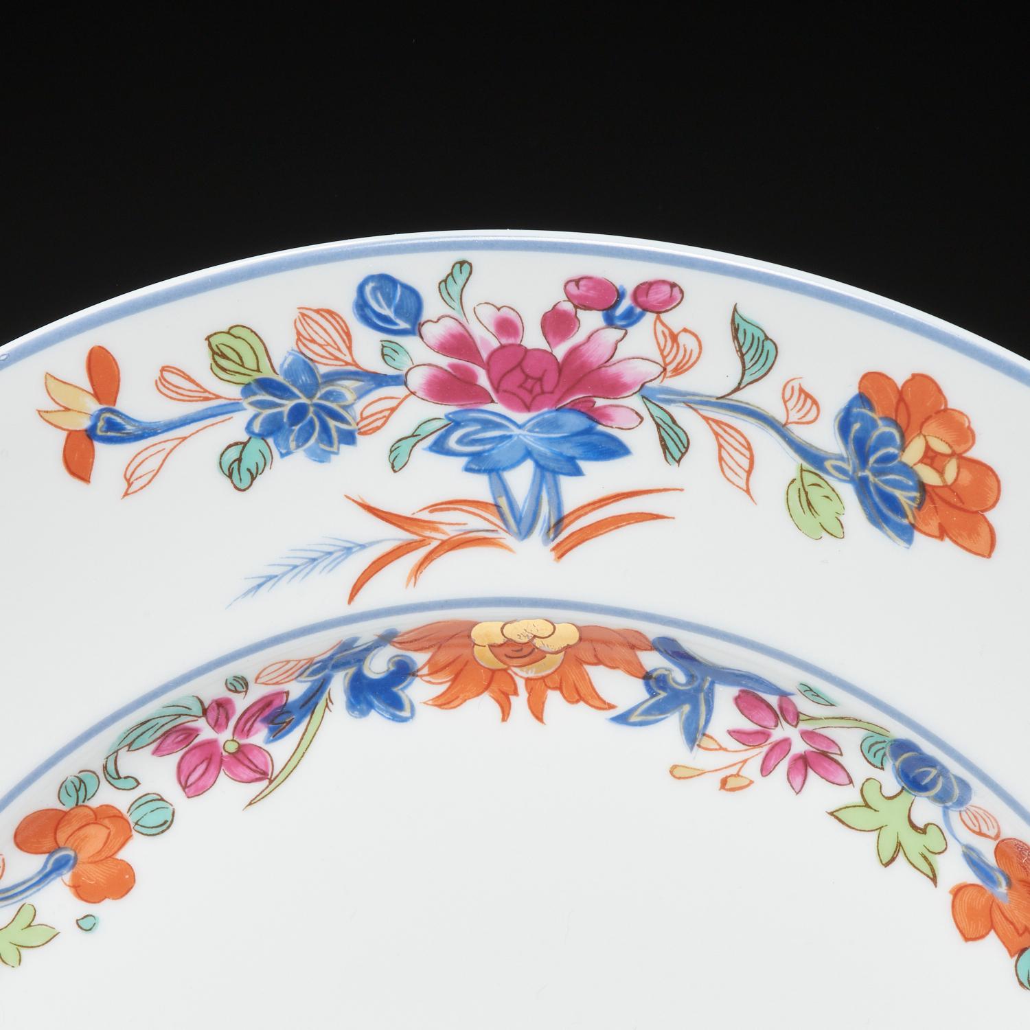 French 133 Piece House of Puiforcat Kiang She Dinner Service for 12 by Limoges, France For Sale