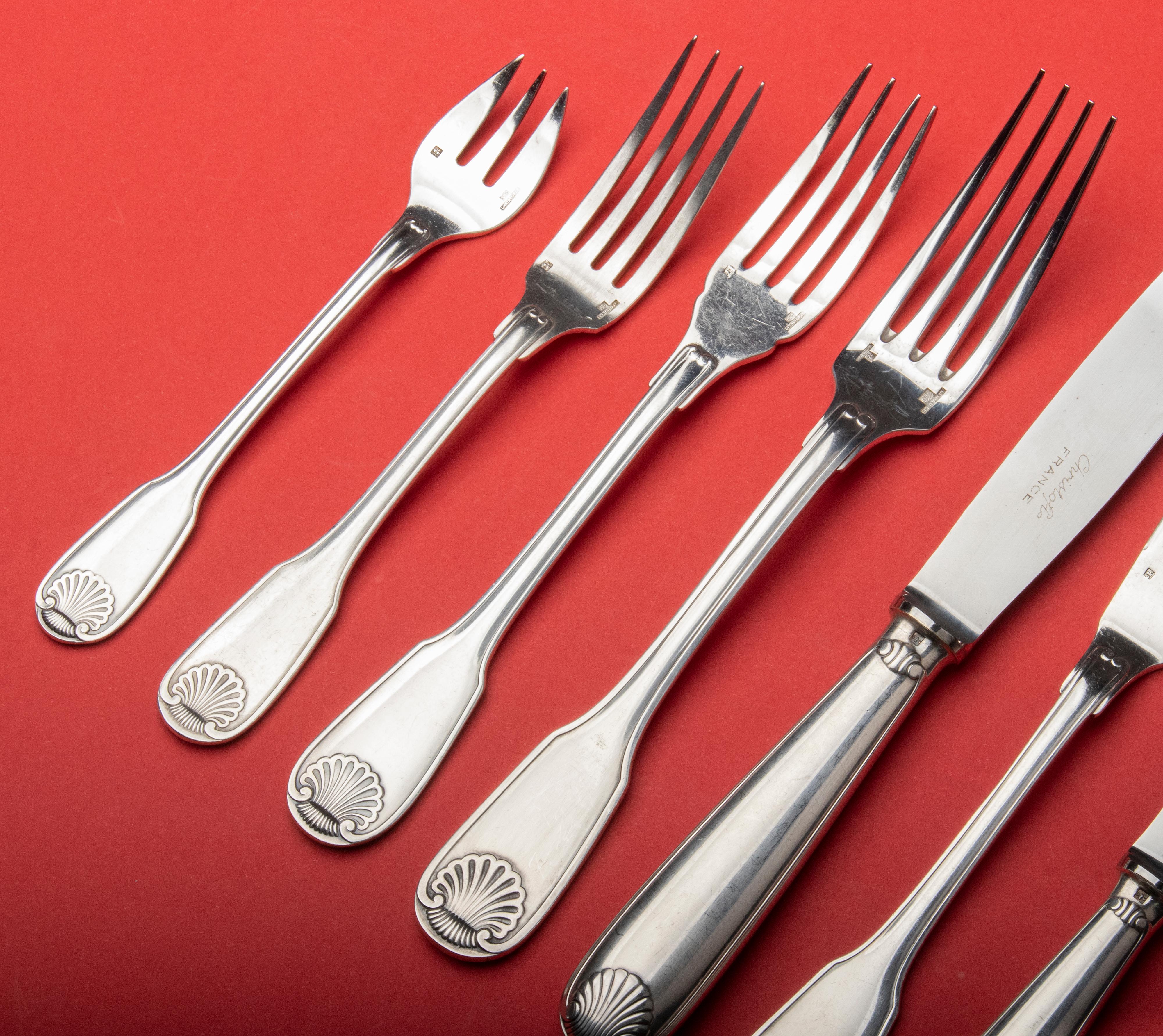 French 133-Piece Set of Silver-Plated Flatware by Christofle Model Vendome Coquille