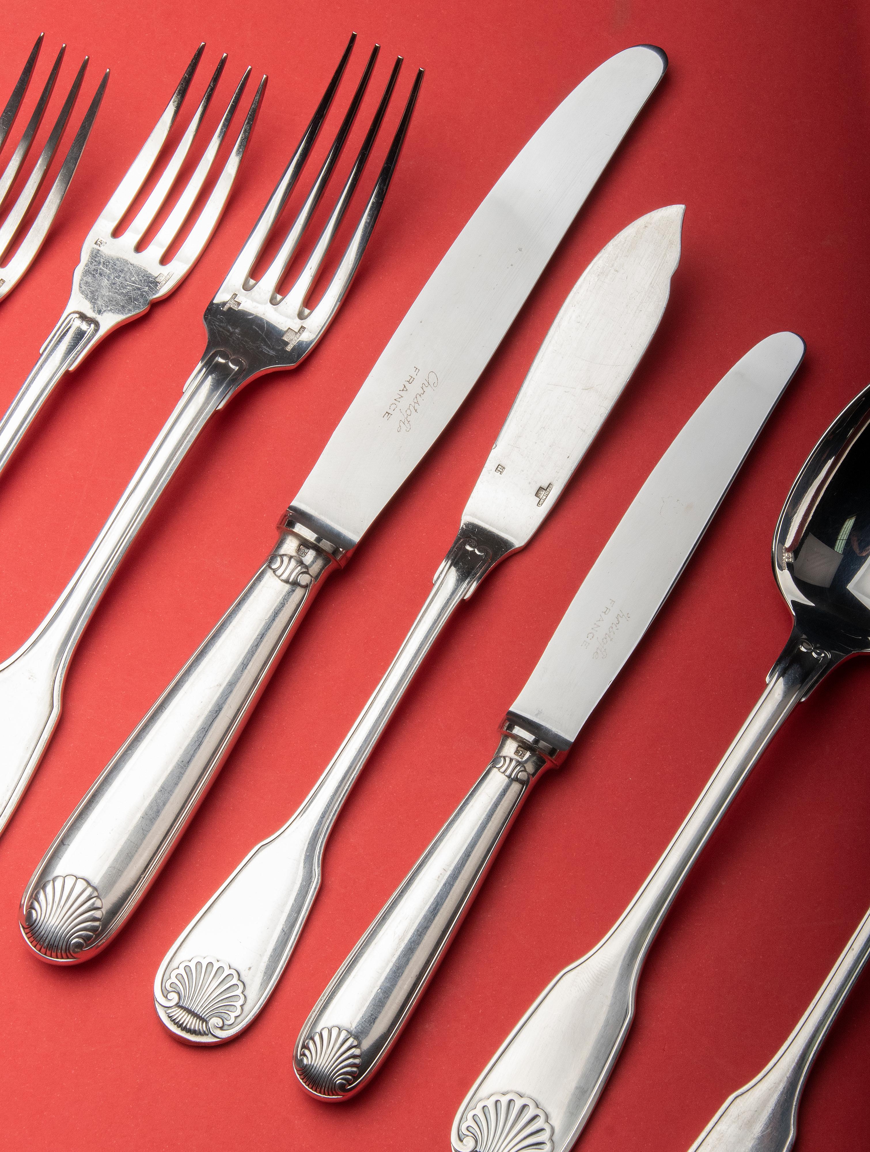 Late 20th Century 133-Piece Set of Silver-Plated Flatware by Christofle Model Vendome Coquille