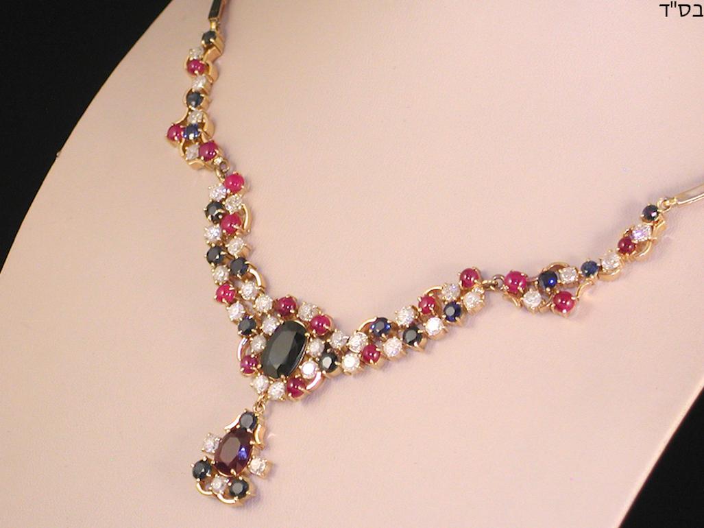 13.30 Carat Yellow Gold Diamond Ruby Sapphire Necklace For Sale 2