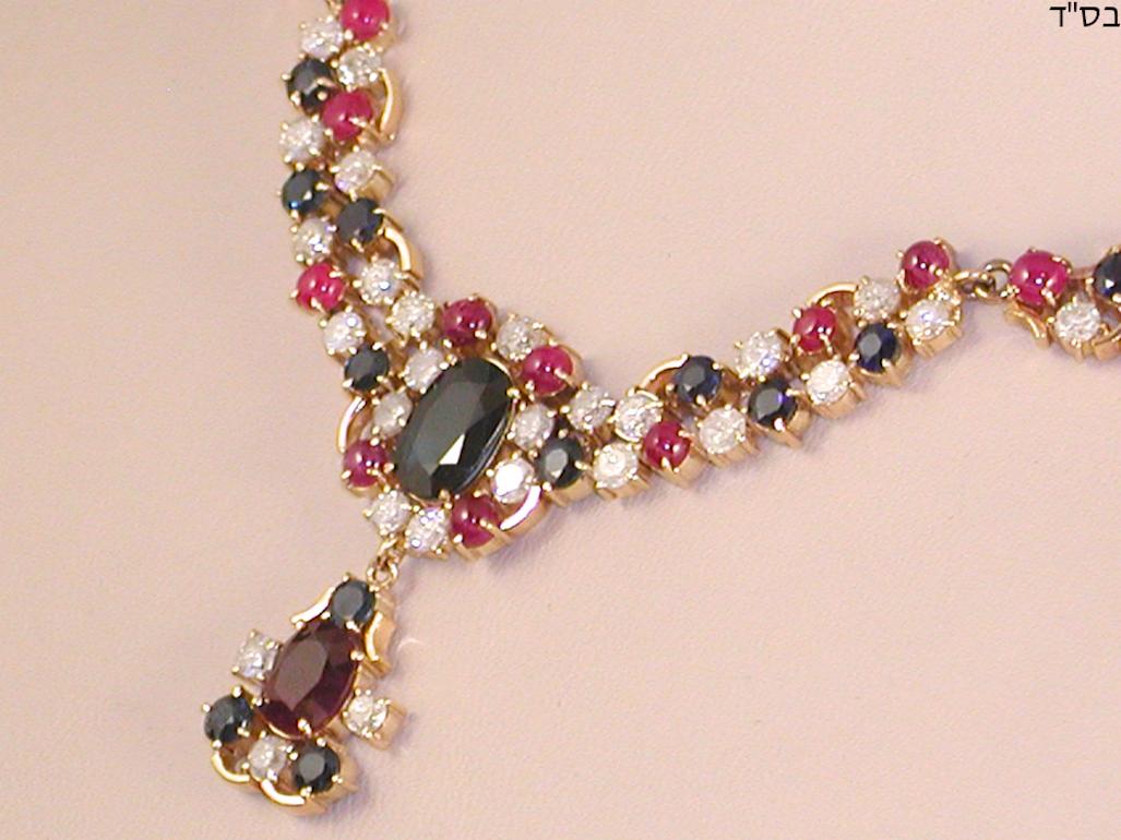 13.30 Carat Yellow Gold Diamond Ruby Sapphire Necklace For Sale 3