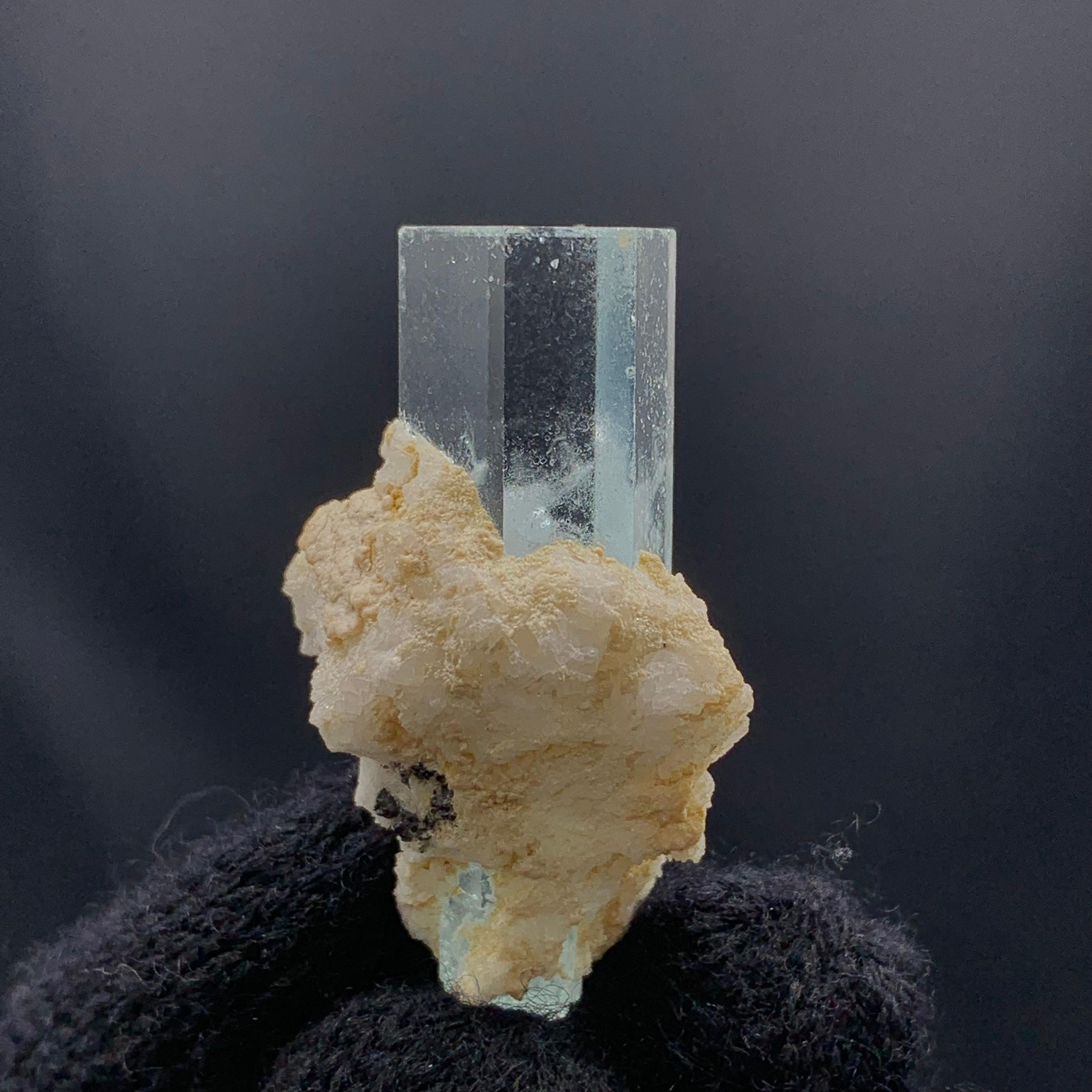 13.30 Grams Aquamarine Crystal On Albite From Pakistan For Sale 3