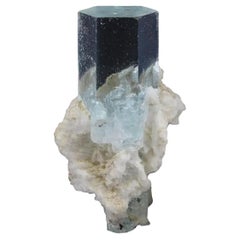 13.30 Gramm Aquamarin-Kristall auf Albite aus Pakistan