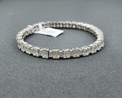 13.31 ct Emerald Cut 
Baguette Diamond Bracelet - Platinum