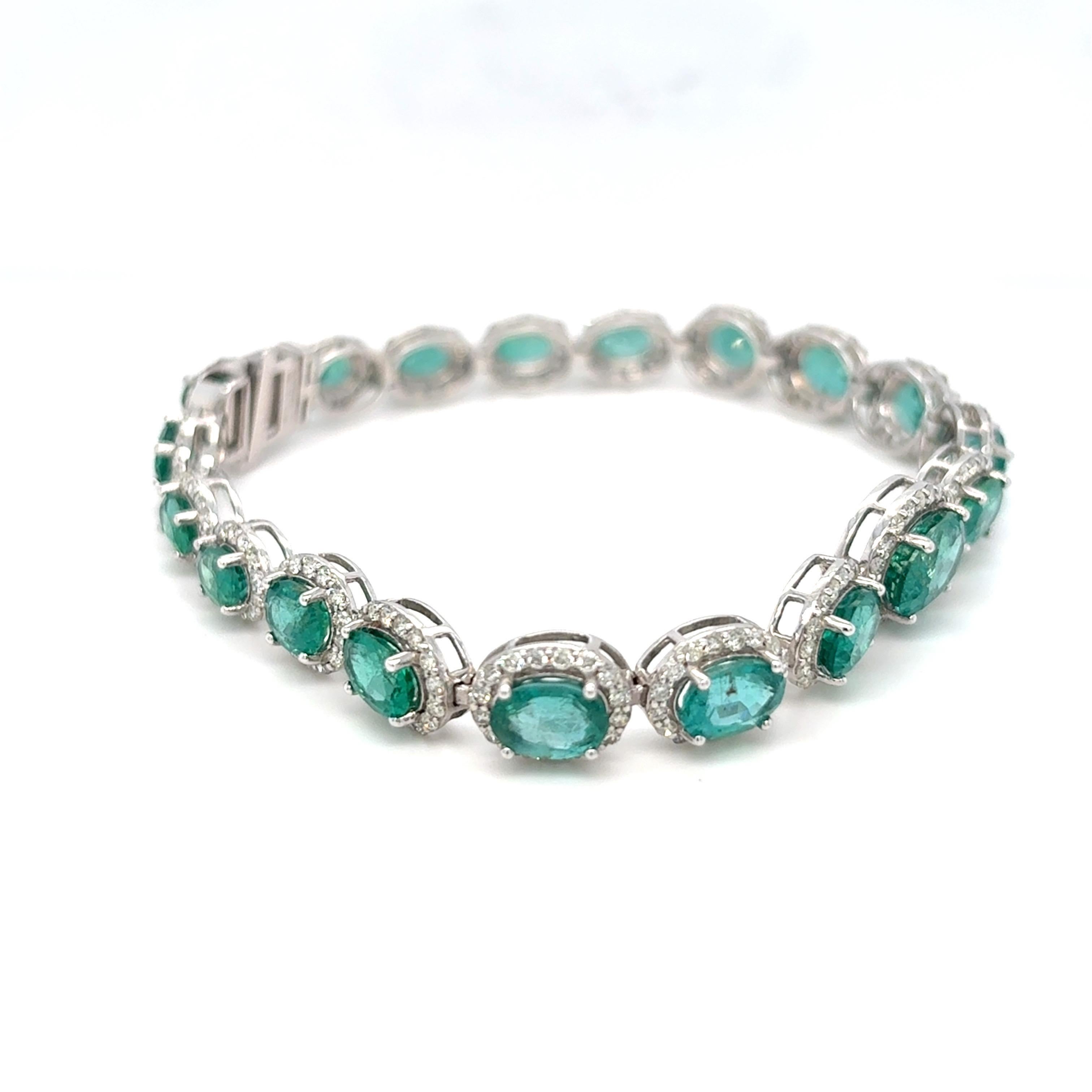 13.32 Carat Oval Cut Emerald Diamond Platinum Bracelet For Sale 5