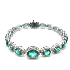 13.32 Carat Oval Cut Emerald Diamond Platinum Bracelet