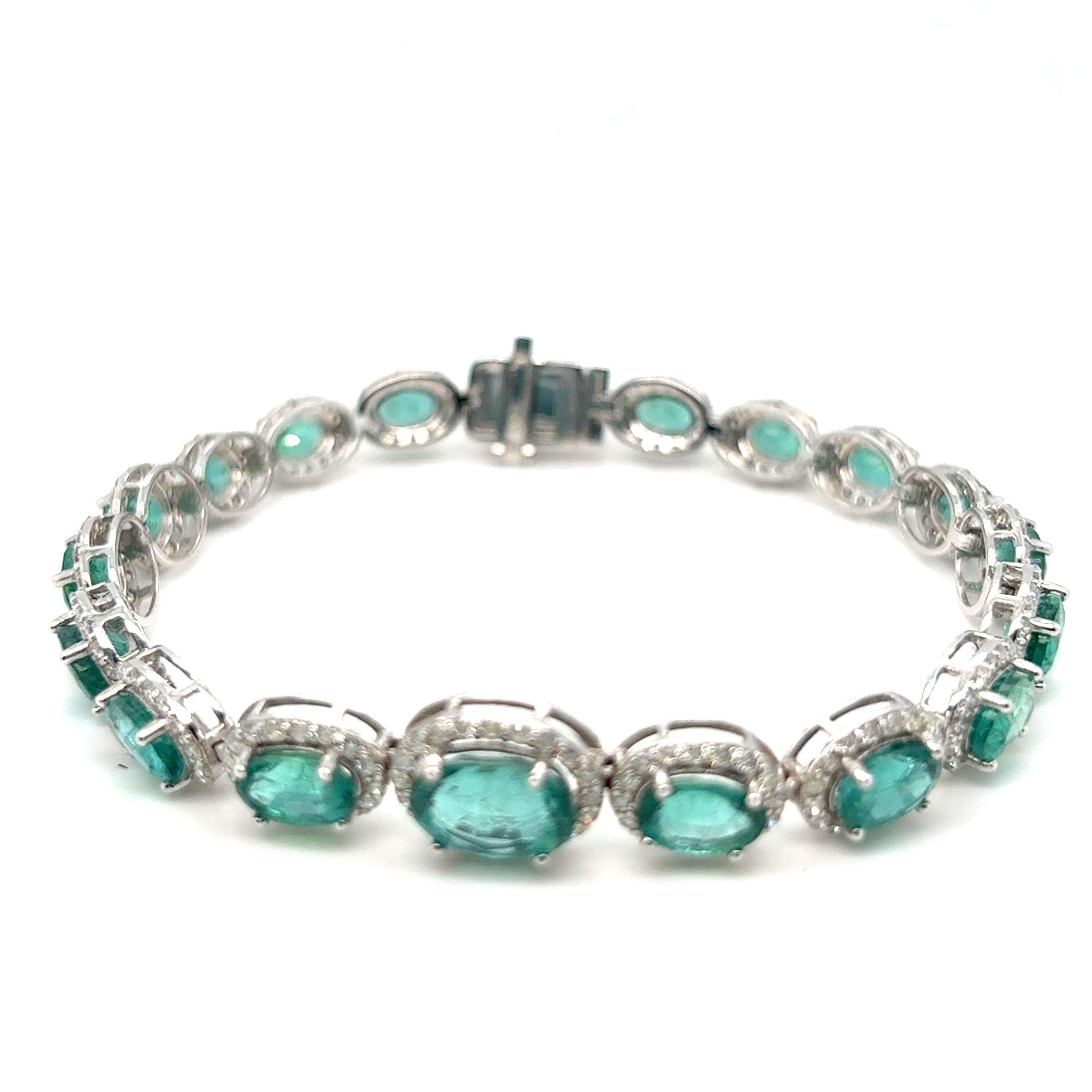 13.32 Carat Oval Cut Emerald Diamond Platinum Bracelet For Sale 2