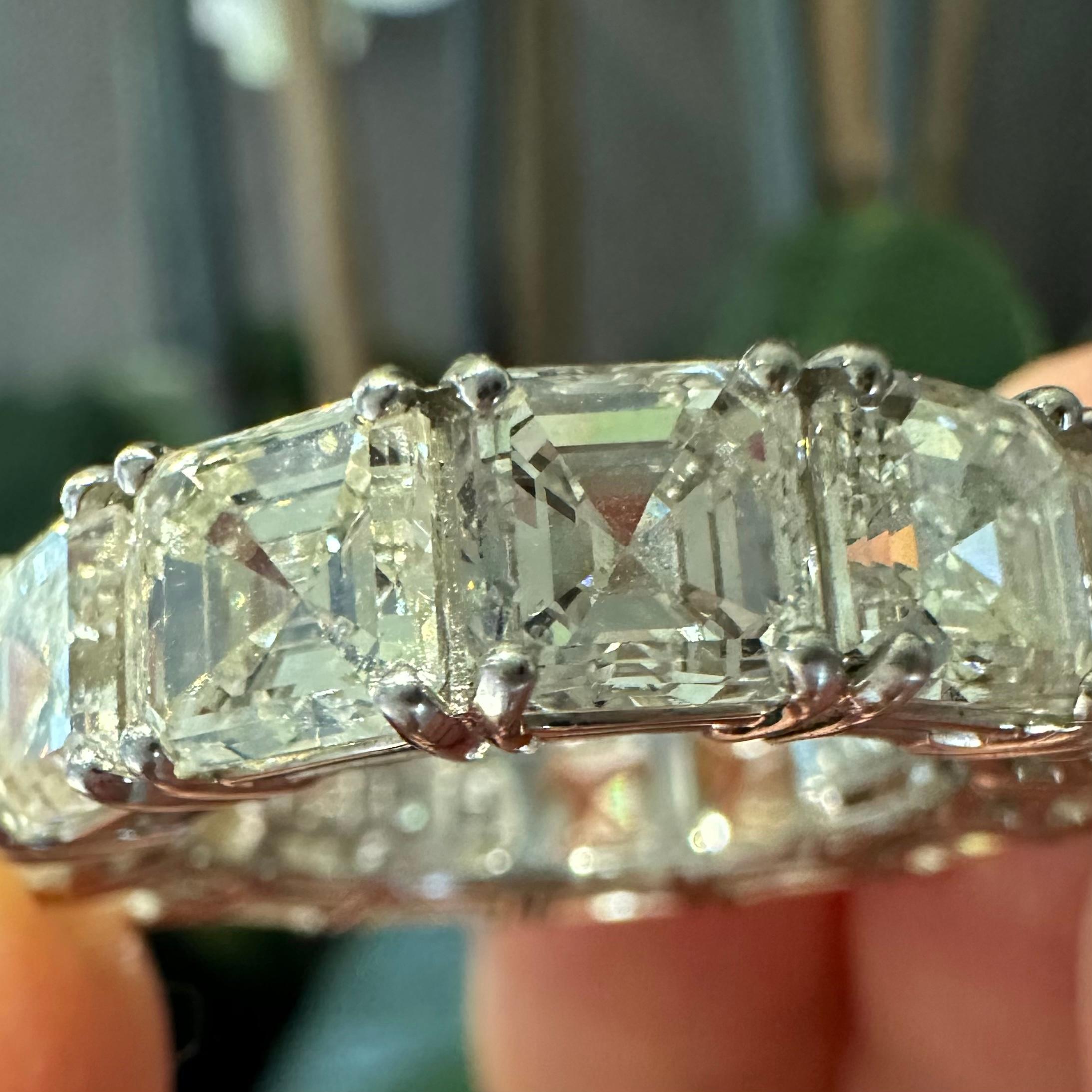 Taille Asscher Bague d'éternité en platine de 13,33 ct de diamants taillés en Asscher en vente