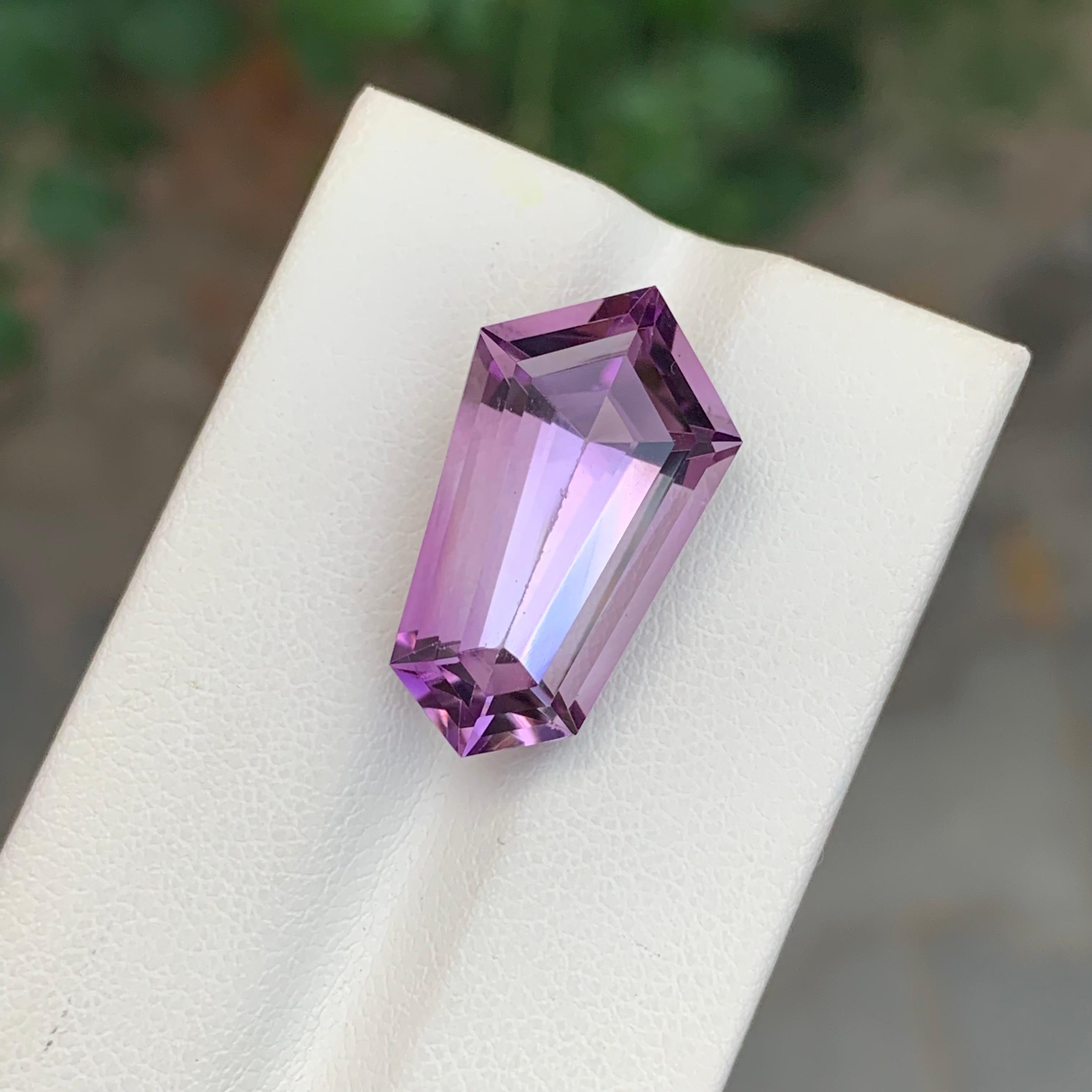 13,35 Karat Natürlicher loser Amethyst Sarg Form Edelstein im Angebot 5