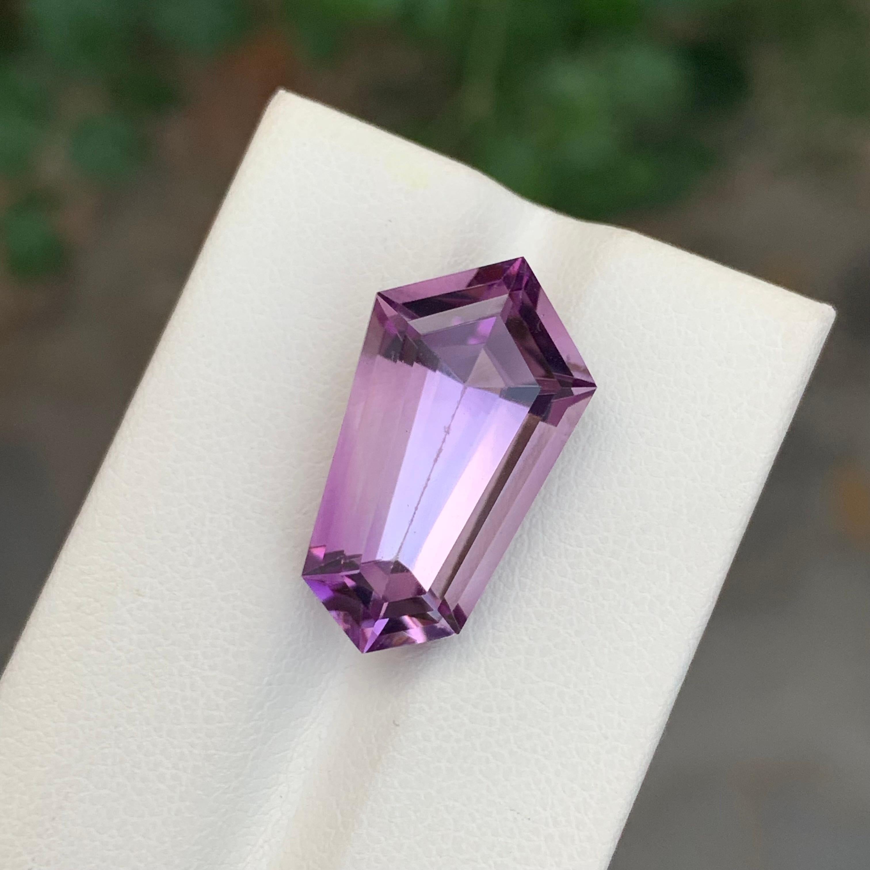 13,35 Karat Natürlicher loser Amethyst Sarg Form Edelstein (Arts and Crafts) im Angebot