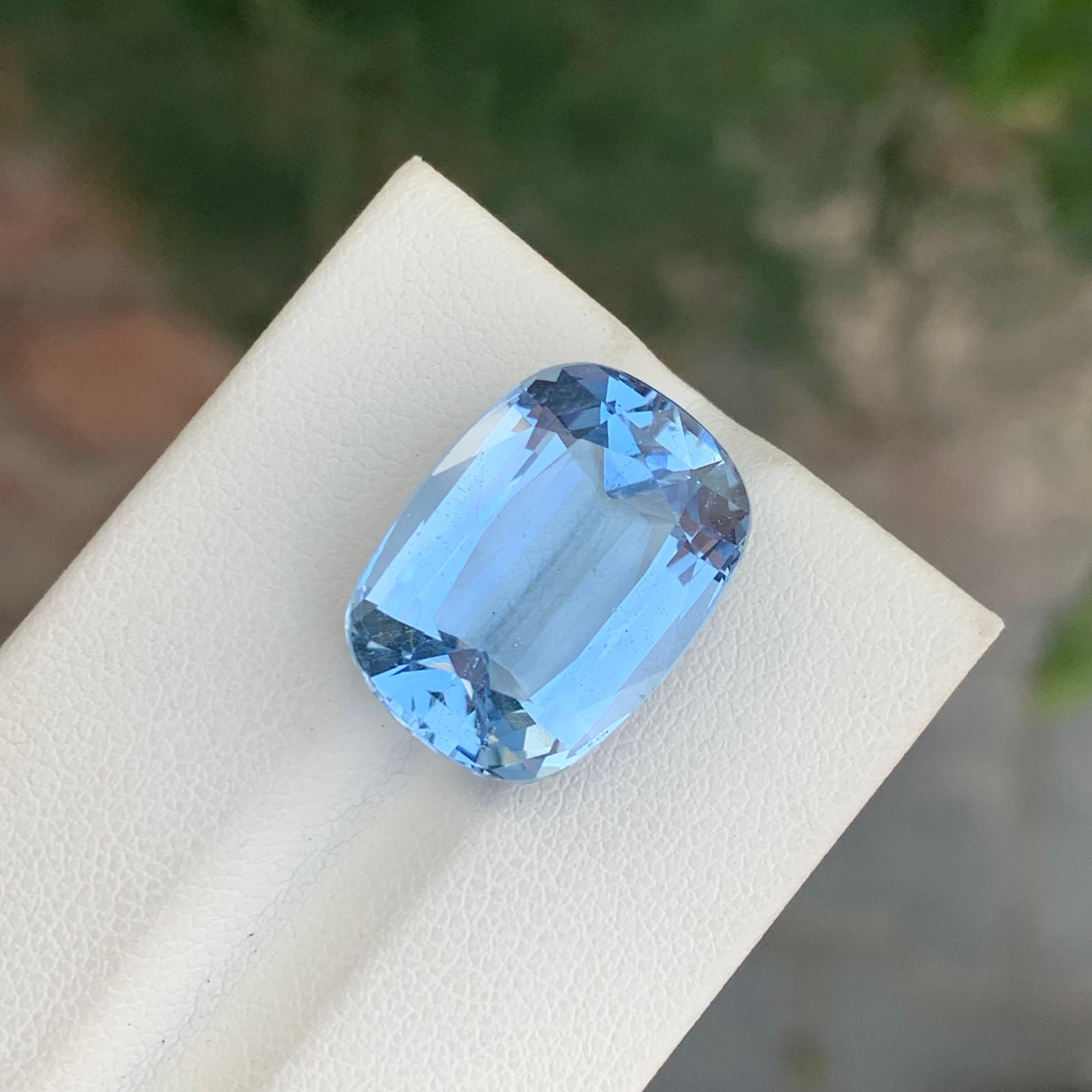 Cushion Cut 13.35 Carat Pretty Loose Aquamarine Goshenite Cushion Shape Gemstone For Sale