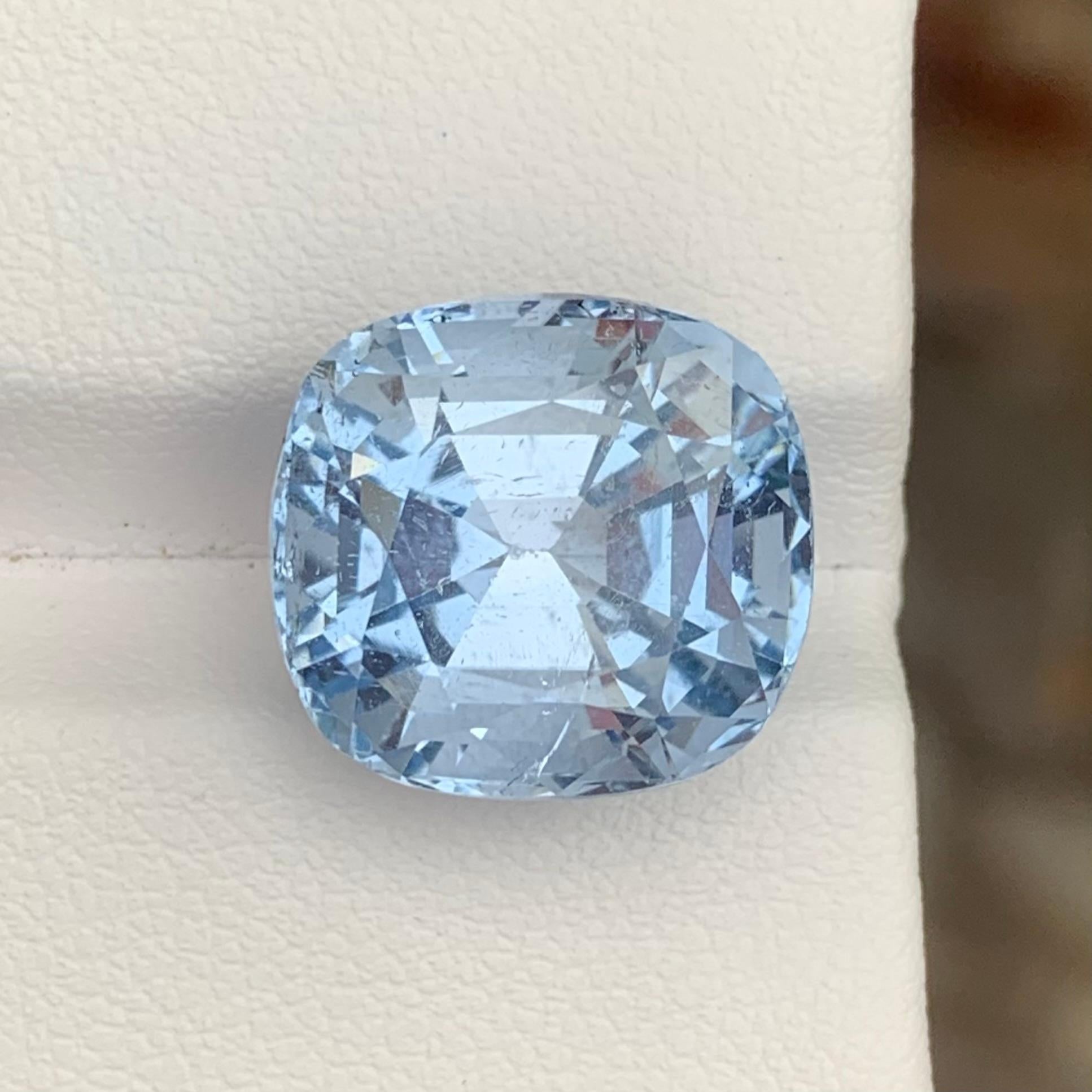13.35 Carats Natural Loose Aquamarine Goshenite Cushion Cut For Sale 10