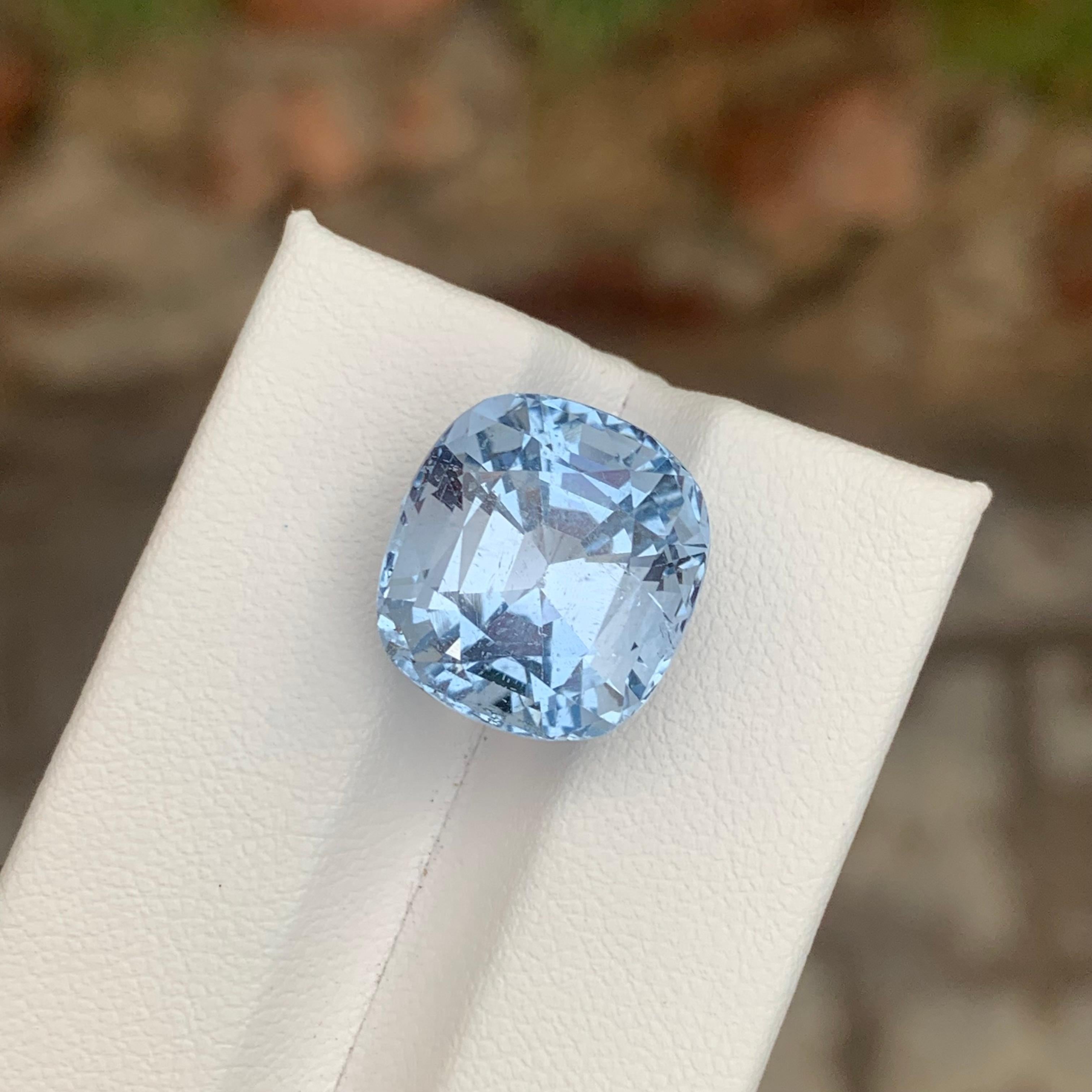 13.35 Carats Natural Loose Aquamarine Goshenite Cushion Cut For Sale 12
