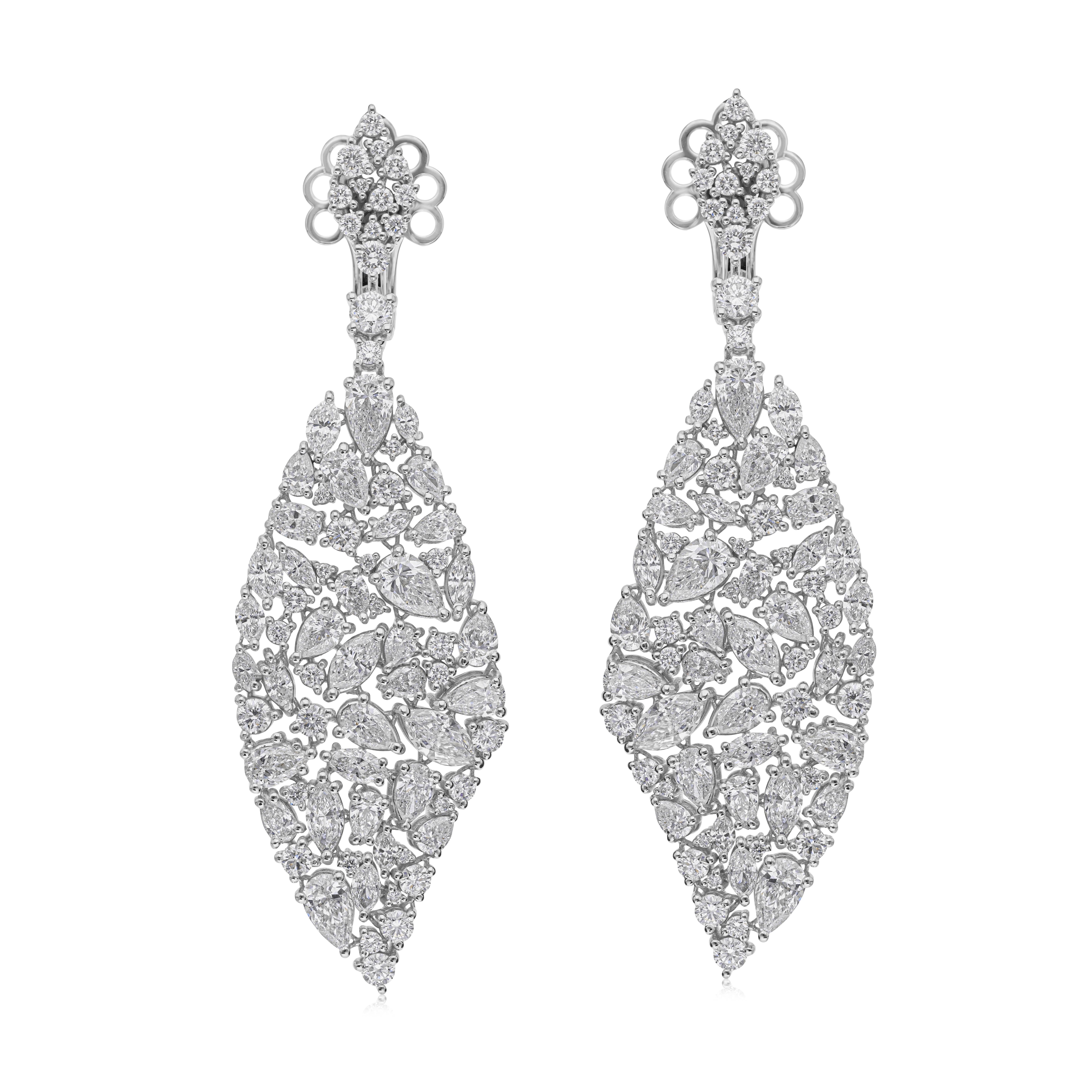 Donna Orecchini a goccia da sposa con diamante a foglia da 13,35 carati in oro bianco 14k Gioielli di pregio in vendita