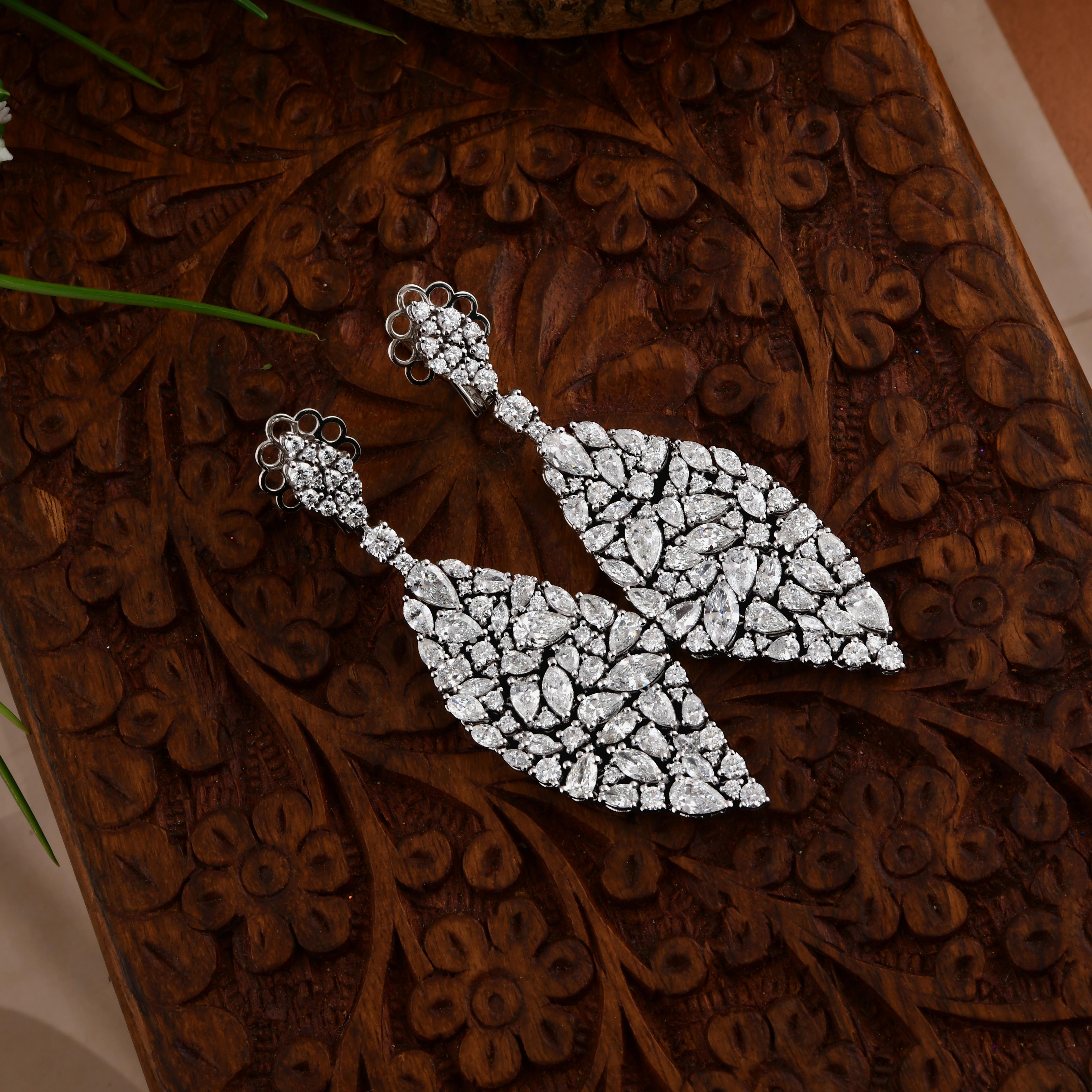 Orecchini a goccia da sposa con diamante a foglia da 13,35 carati in oro bianco 14k Gioielli di pregio in vendita 2